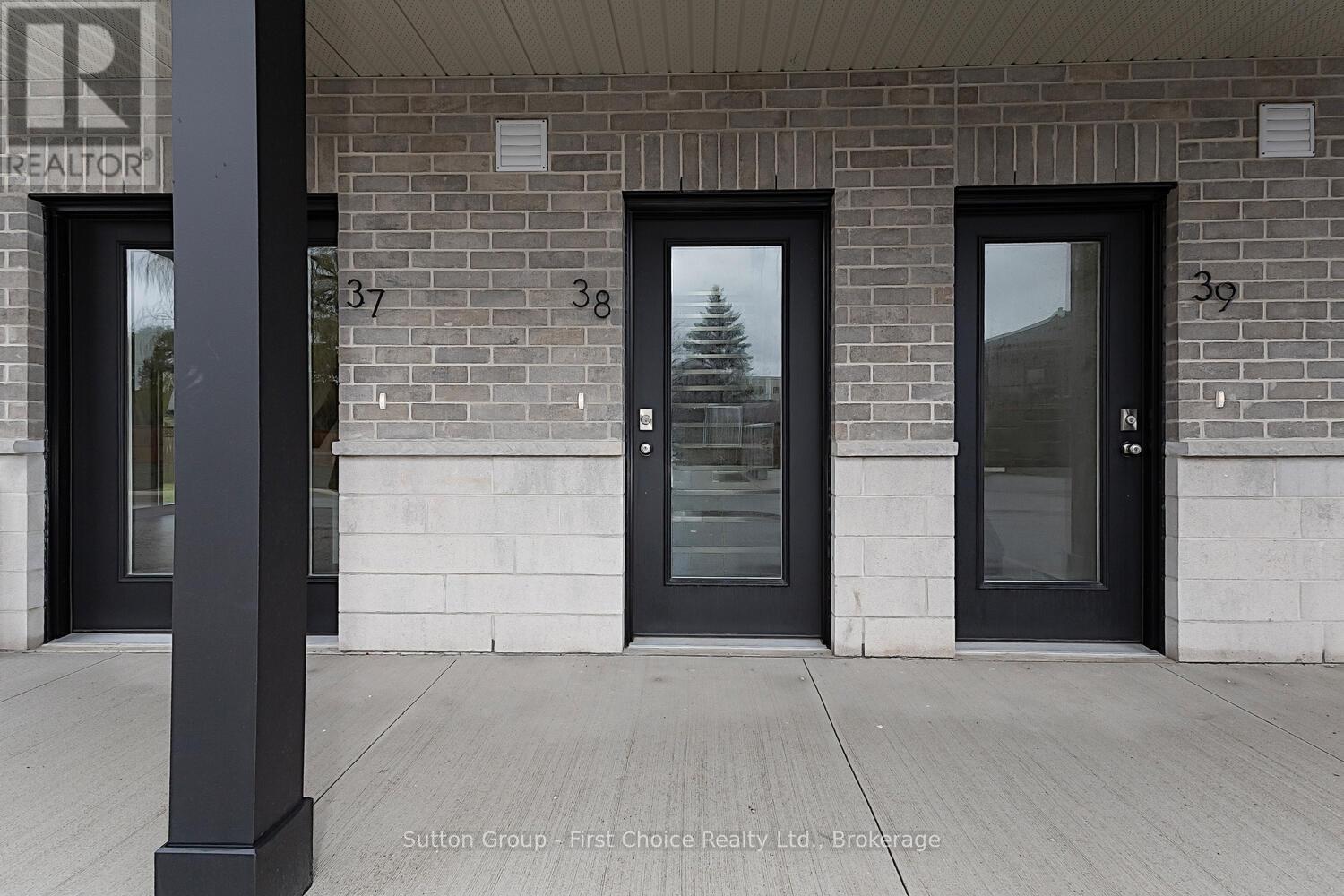 Unit 38 - 3202 Vivian Line, Stratford, Ontario  N5A 0K6 - Photo 7 - X12996090