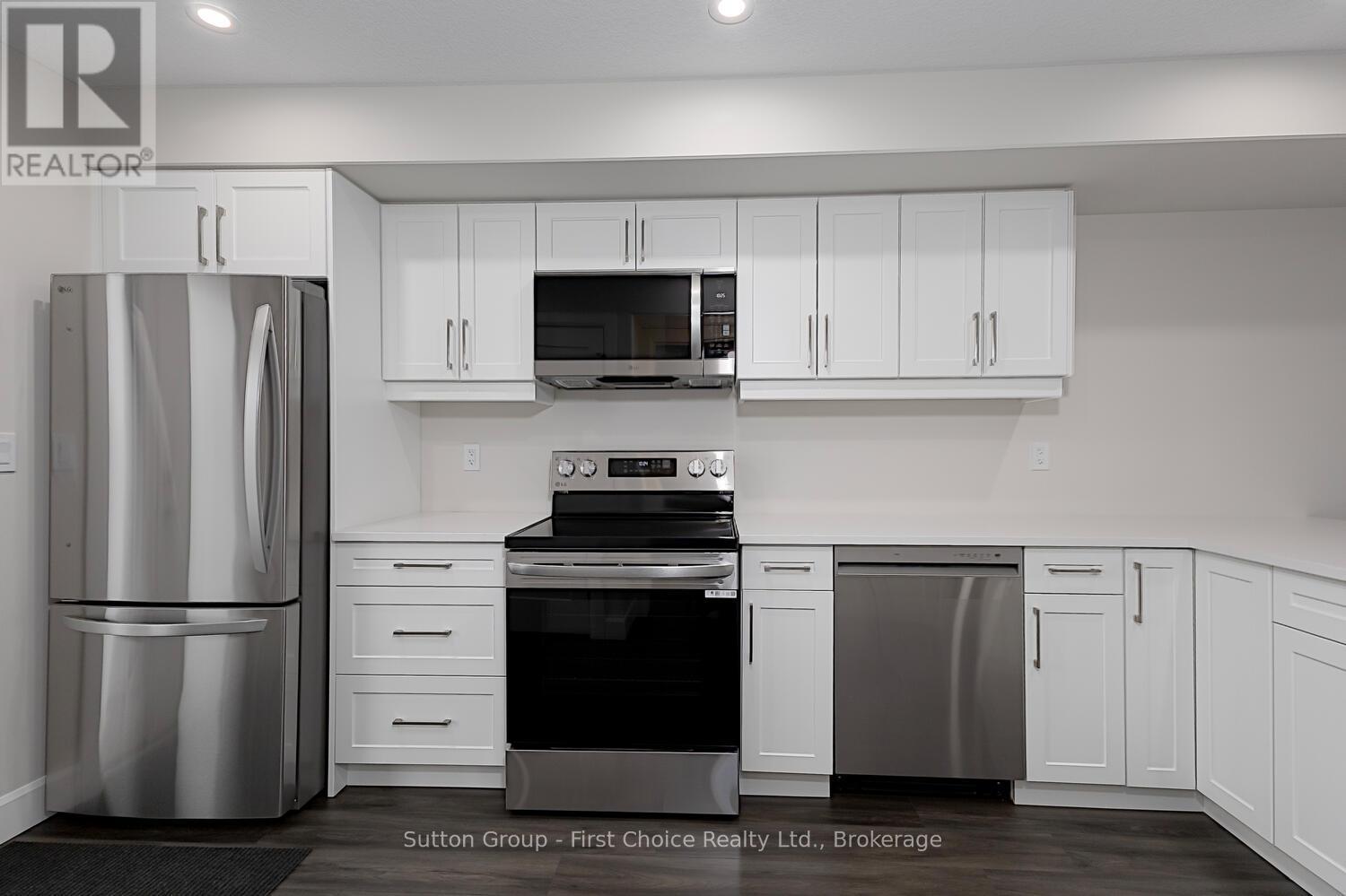 Unit 40 - 3202 Vivian Line, Stratford, Ontario  N5A 0K6 - Photo 10 - X12996096