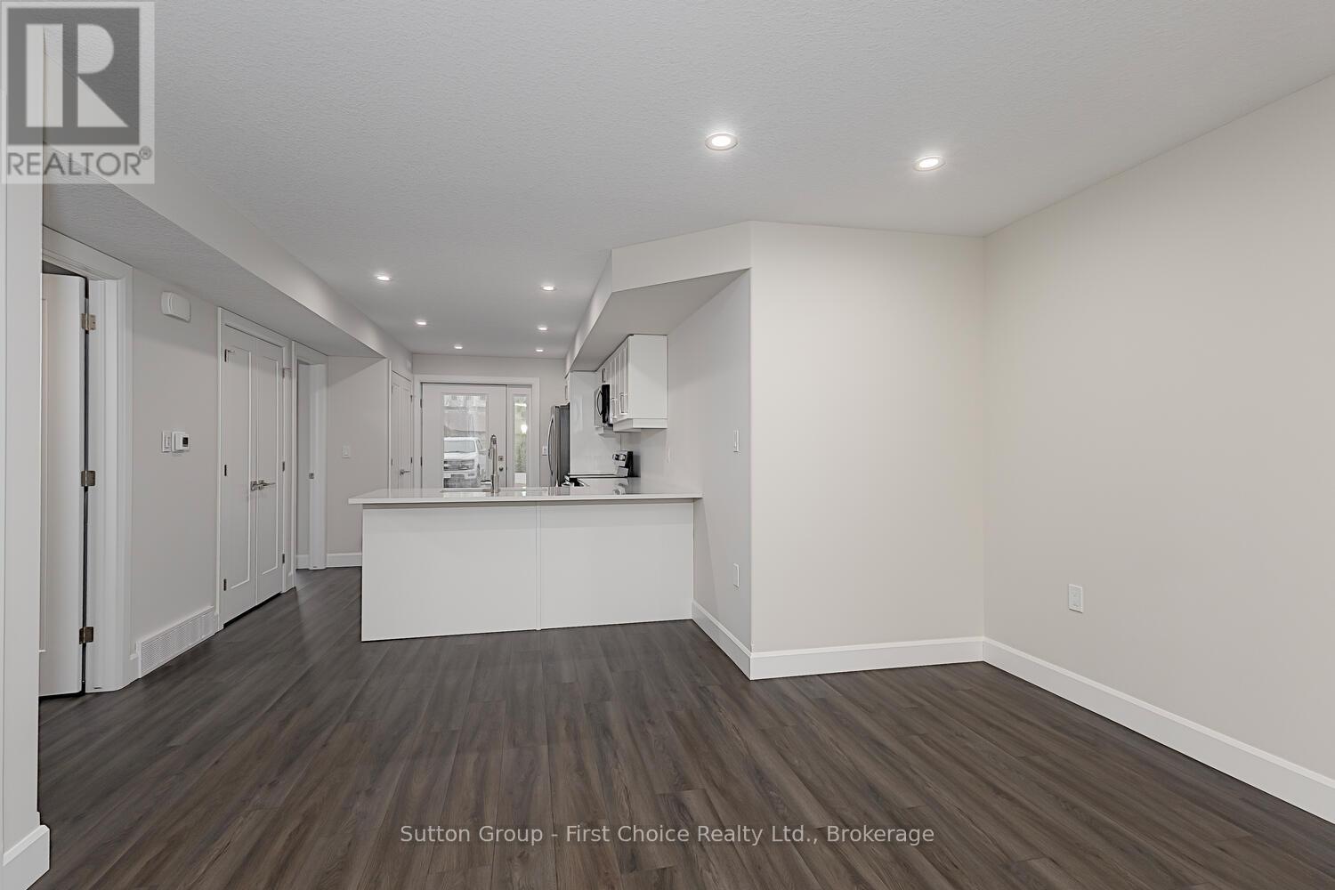 Unit 40 - 3202 Vivian Line, Stratford, Ontario  N5A 0K6 - Photo 11 - X12996096