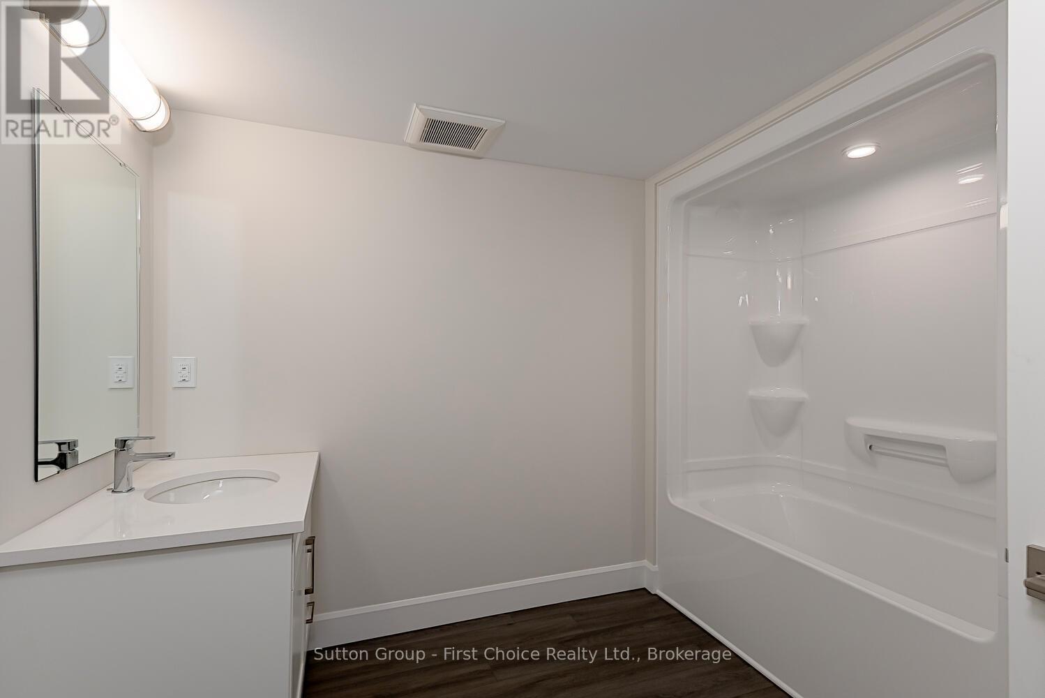 Unit 40 - 3202 Vivian Line, Stratford, Ontario  N5A 0K6 - Photo 13 - X12996096