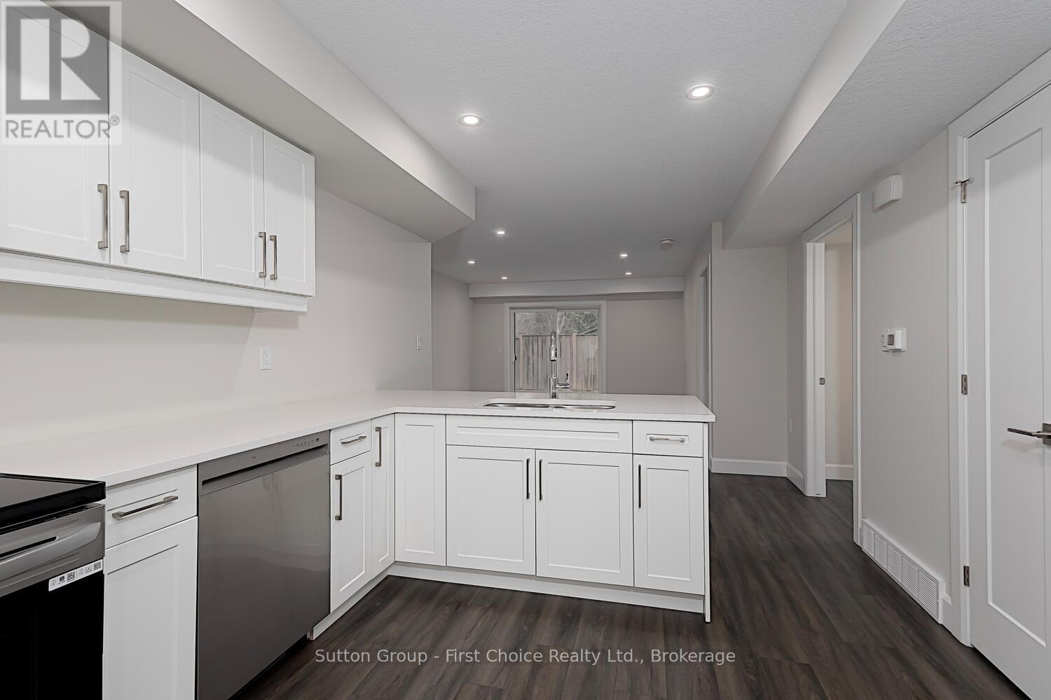 Unit 40 - 3202 Vivian Line, Stratford, Ontario  N5A 0K6 - Photo 8 - X12996096