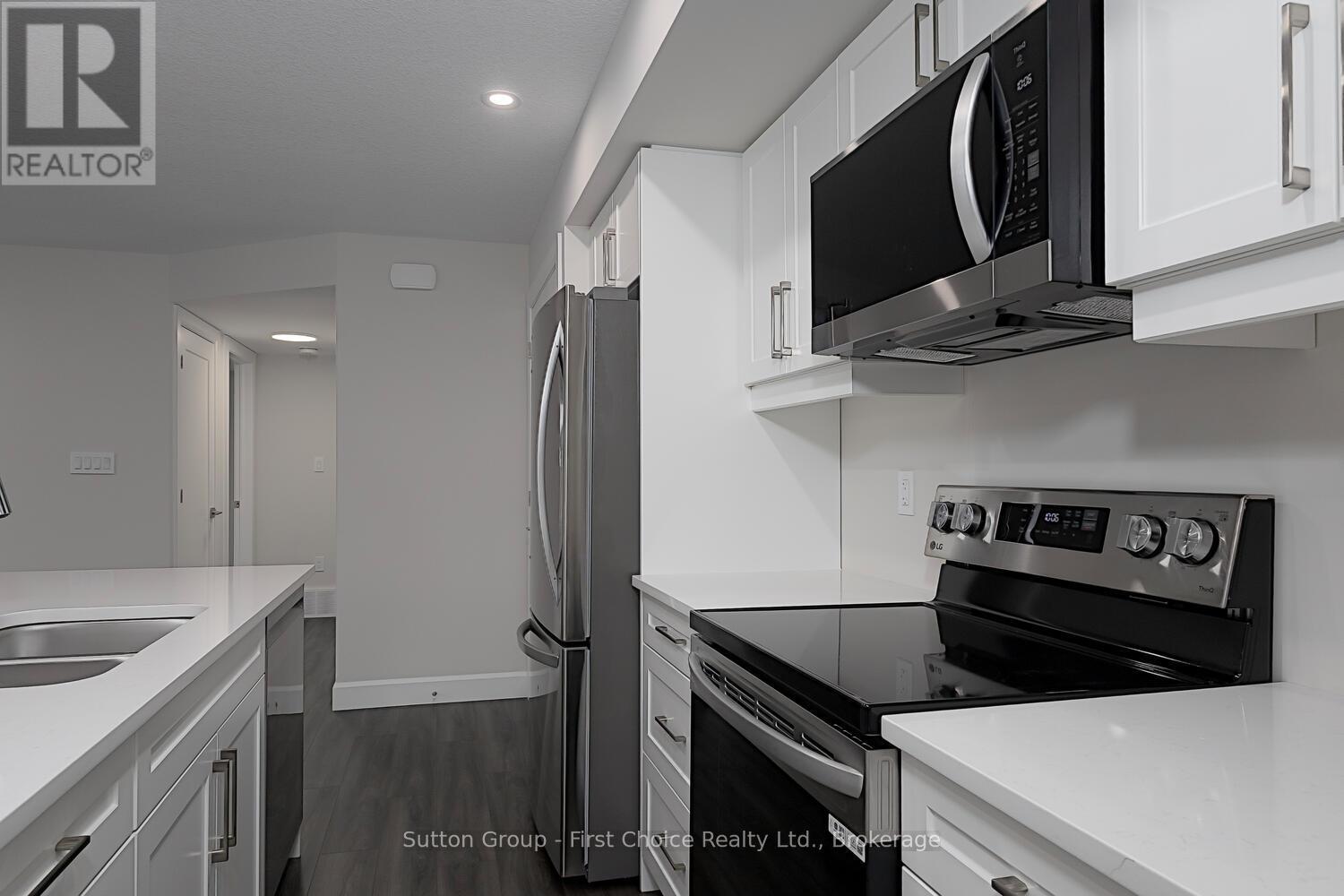 Unit 37 - 3202 Vivian Line, Stratford, Ontario  N5A 0K6 - Photo 7 - X12996106