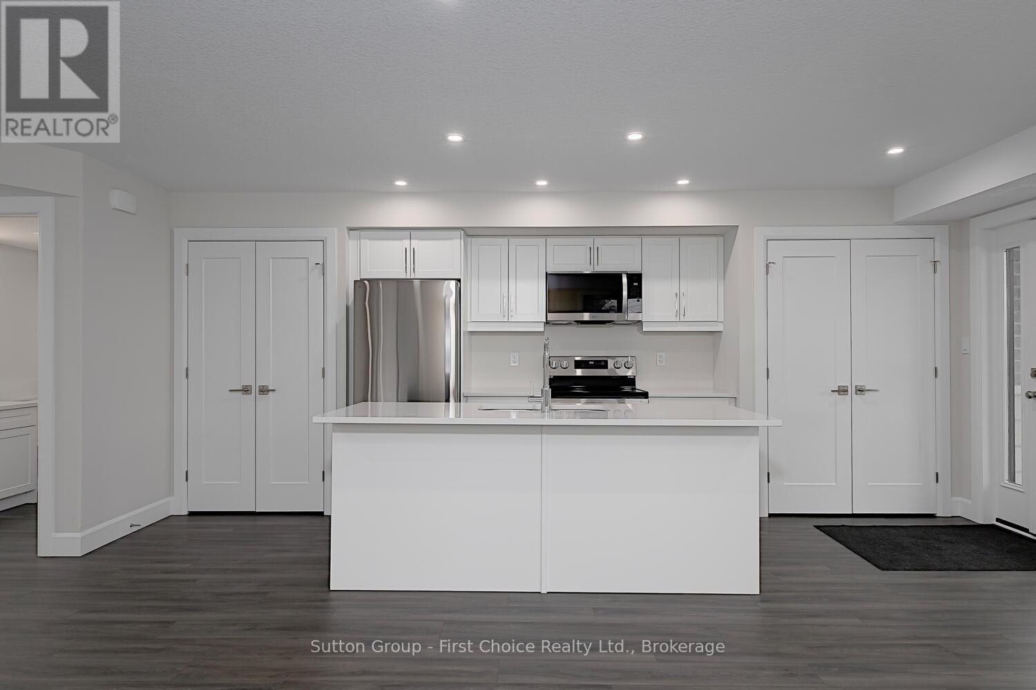 Unit 37 - 3202 Vivian Line, Stratford, Ontario  N5A 0K6 - Photo 8 - X12996106