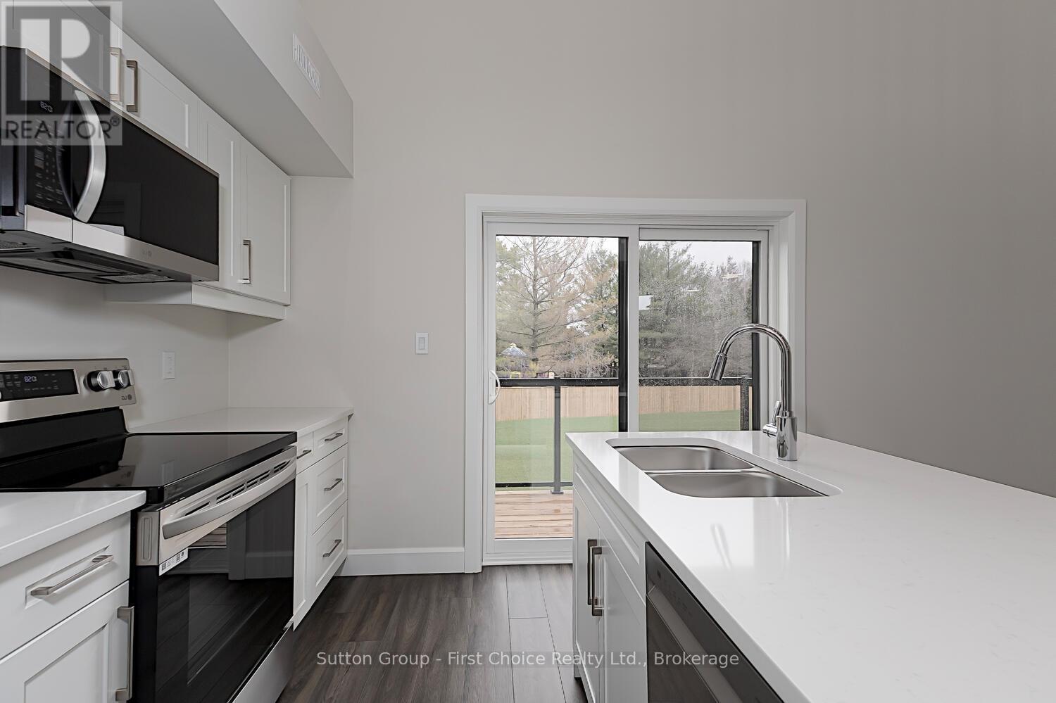 Unit 42 - 3202 Vivian Line, Stratford, Ontario N5A 0K6 - Photo 8 - X12996108