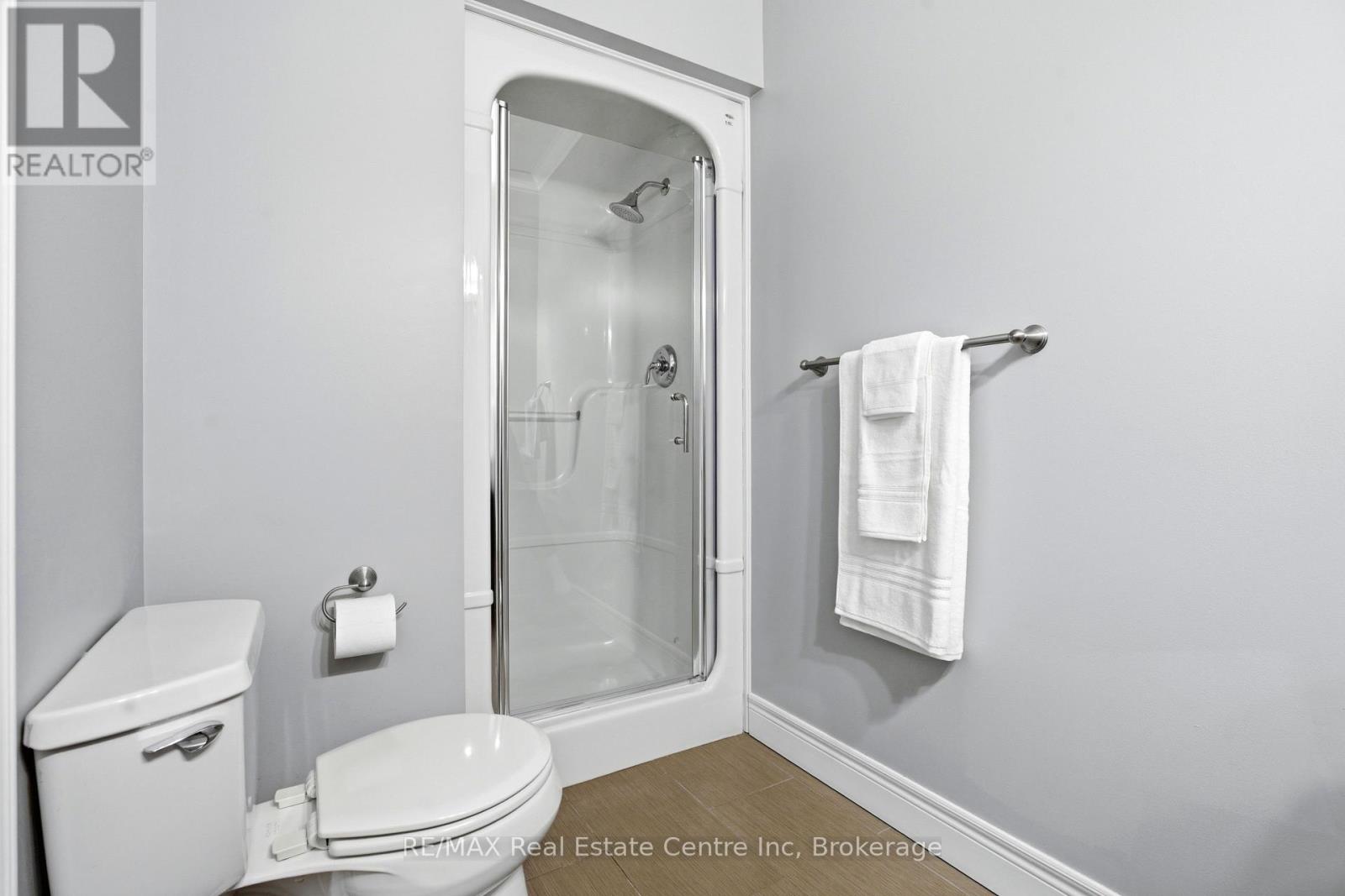 102 Kortright Road E, Guelph, Ontario  N1G 0A5 - Photo 17 - X12996208