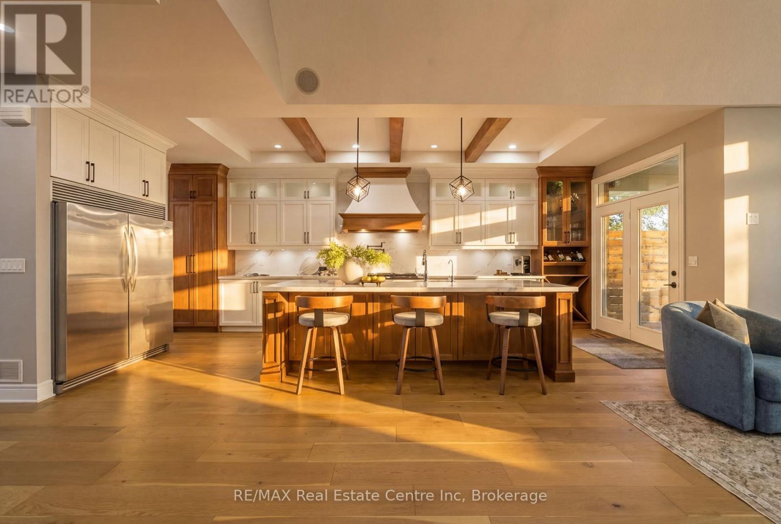 102 Kortright Road E, Guelph, Ontario  N1G 0A5 - Photo 2 - X12996208