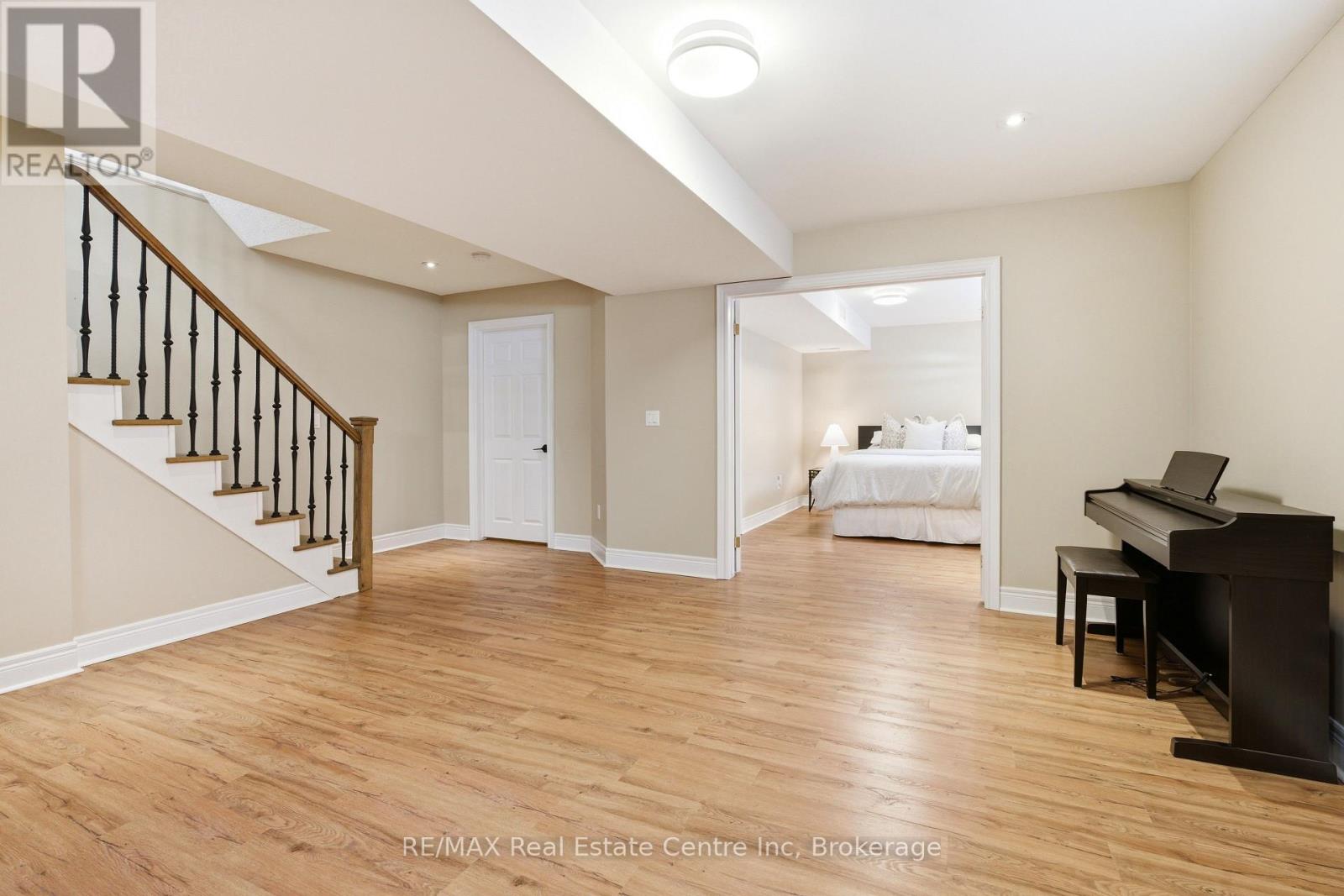 102 Kortright Road E, Guelph, Ontario  N1G 0A5 - Photo 33 - X12996208