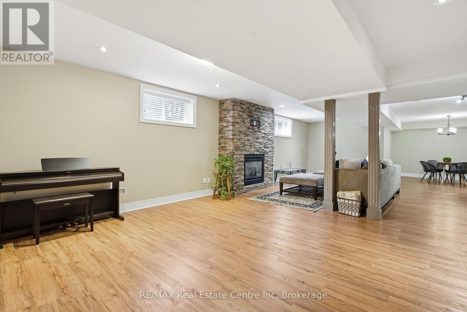 102 Kortright Road E, Guelph, Ontario  N1G 0A5 - Photo 35 - X12996208