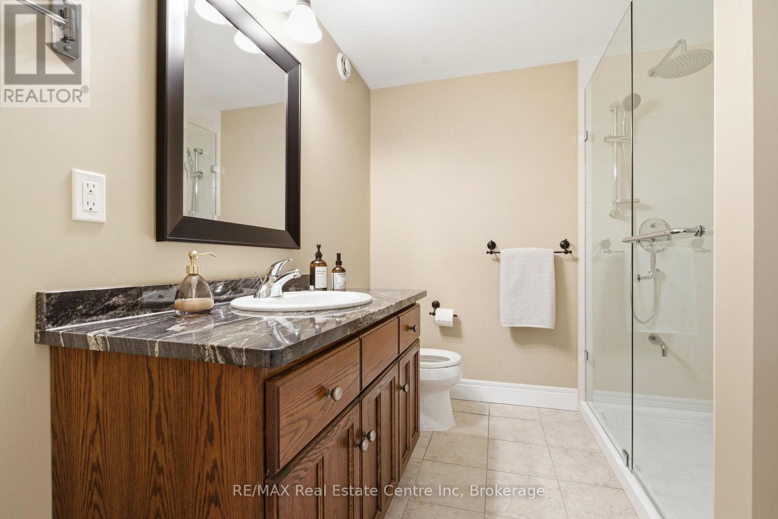 102 Kortright Road E, Guelph, Ontario  N1G 0A5 - Photo 39 - X12996208