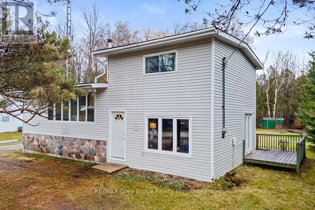 243 Mccullough Lake Drive, Chatsworth, Ontario  N0H 2V0 - Photo 11 - X12996258