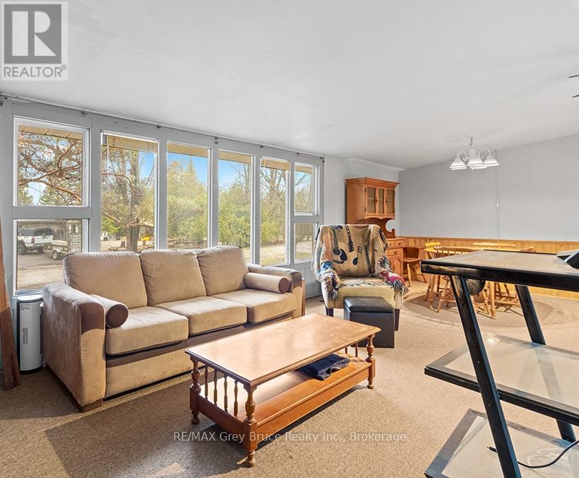 243 Mccullough Lake Drive, Chatsworth, Ontario  N0H 2V0 - Photo 19 - X12996258