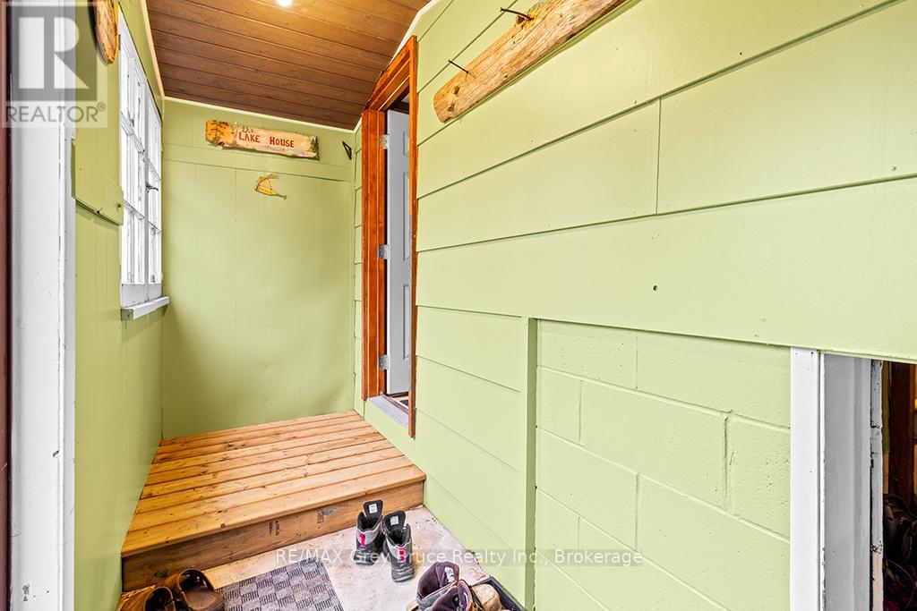 243 Mccullough Lake Drive, Chatsworth, Ontario  N0H 2V0 - Photo 31 - X12996258