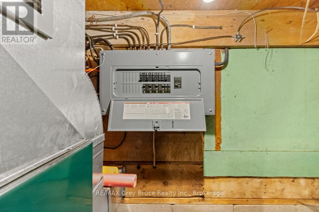 243 Mccullough Lake Drive, Chatsworth, Ontario  N0H 2V0 - Photo 33 - X12996258