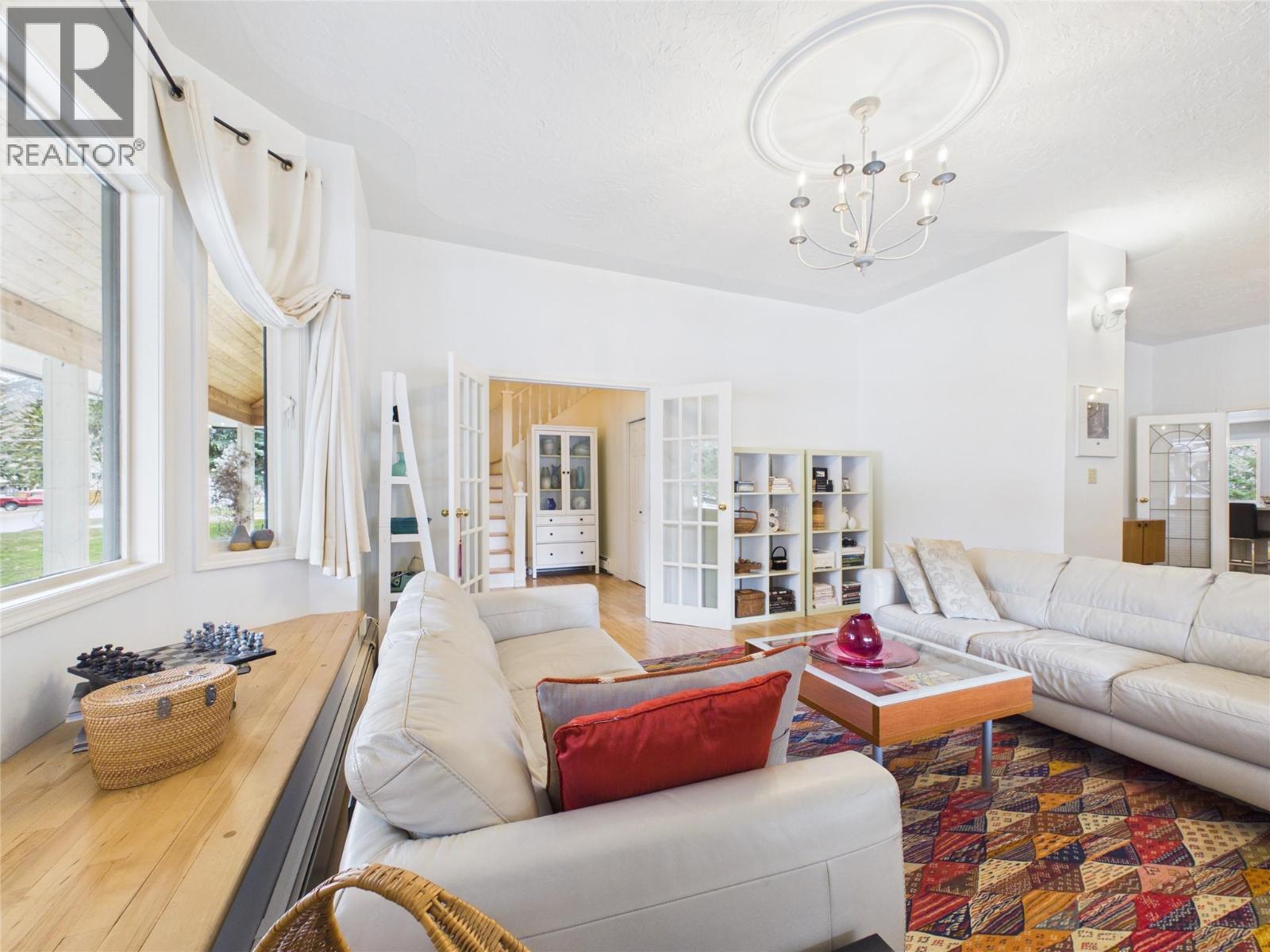 18 Park Avenue, Fernie, British Columbia  V0B 1M3 - Photo 16 - 10381281