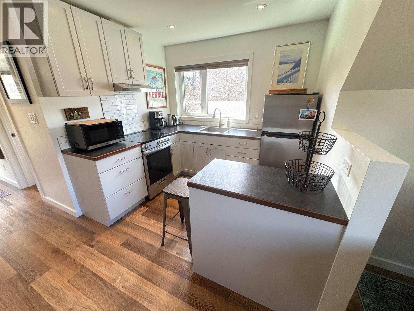 18 Park Avenue, Fernie, British Columbia  V0B 1M3 - Photo 40 - 10381281