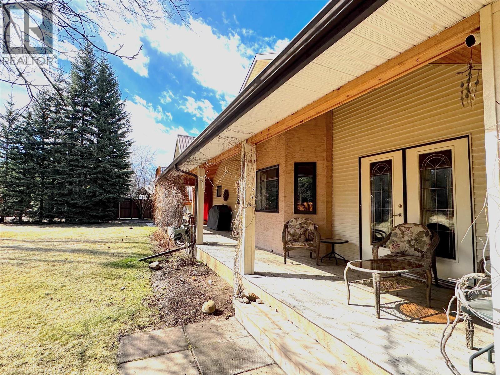 18 Park Avenue, Fernie, British Columbia  V0B 1M3 - Photo 56 - 10381281