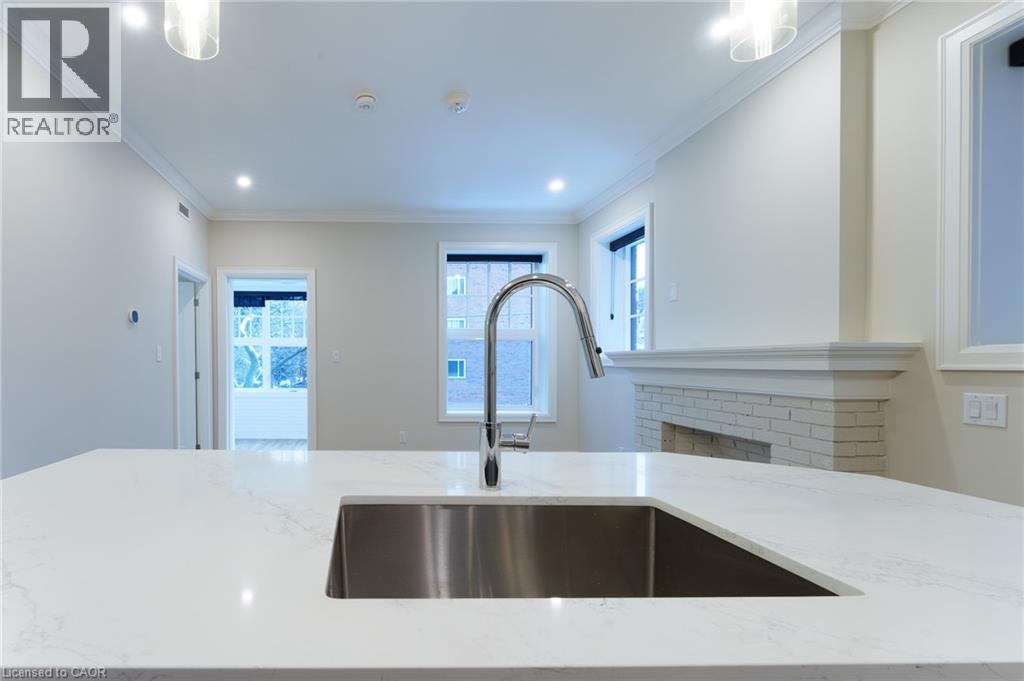 100 Charlton Avenue W Unit# 202, Hamilton, Ontario  L8P 2C3 - Photo 3 - 40820573