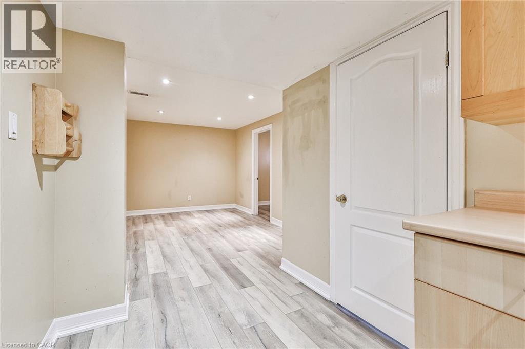 2063 Hixon Street, Oakville, Ontario  L6L 1S9 - Photo 33 - 40819256