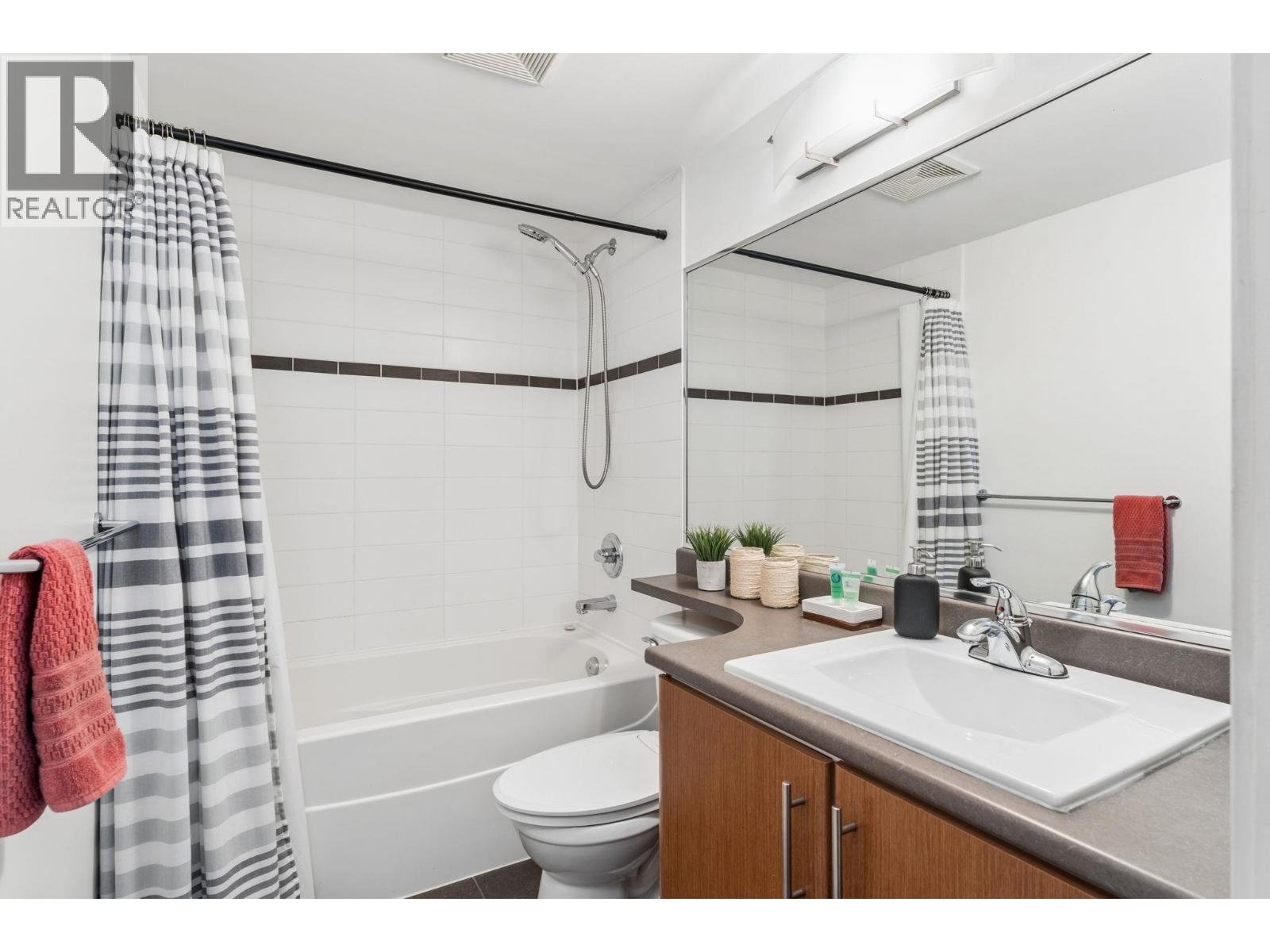 612 618 Abbott Street, Vancouver, British Columbia  V6B 0B9 - Photo 18 - R3107163