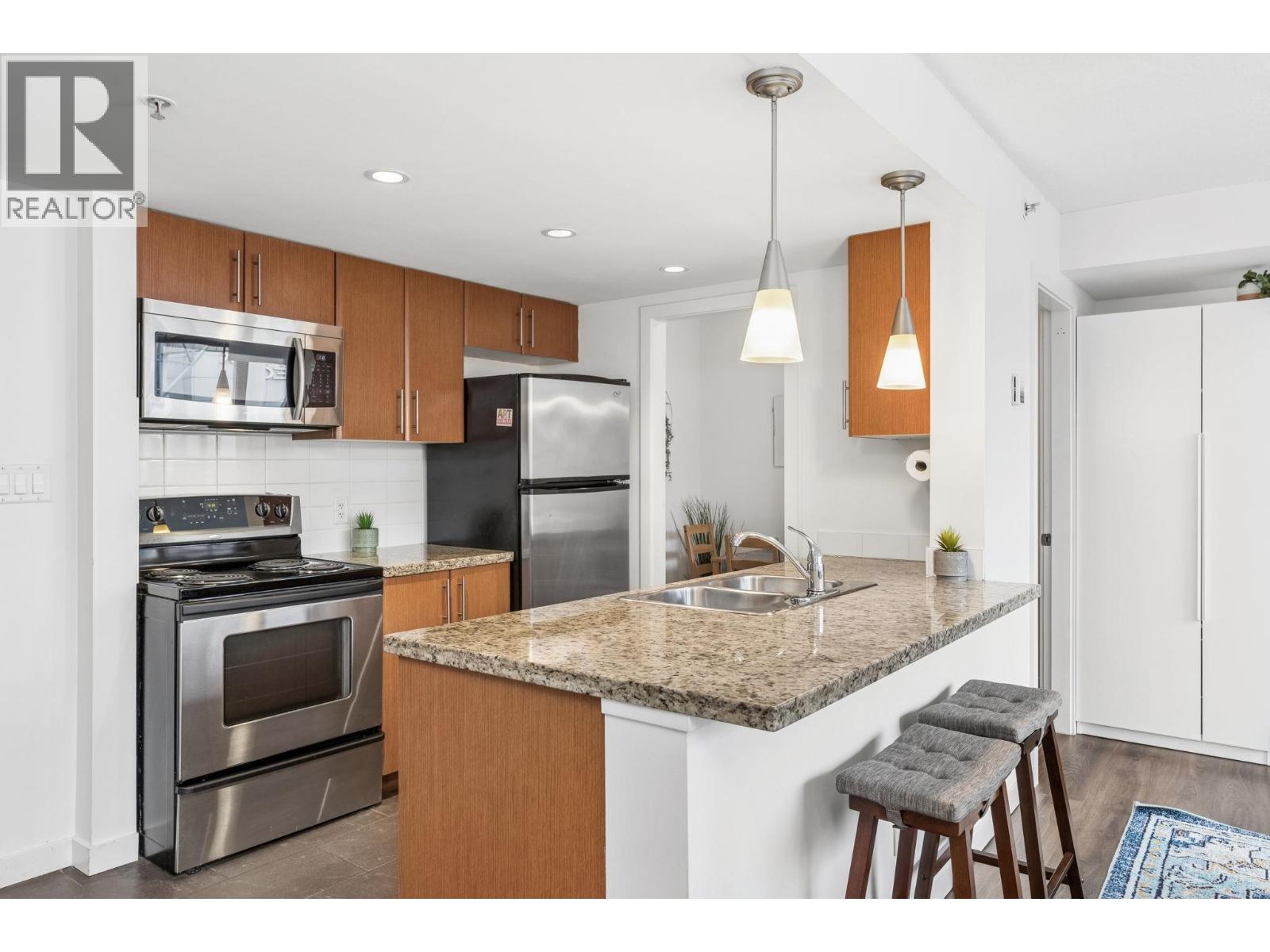 612 618 Abbott Street, Vancouver, British Columbia  V6B 0B9 - Photo 5 - R3107163