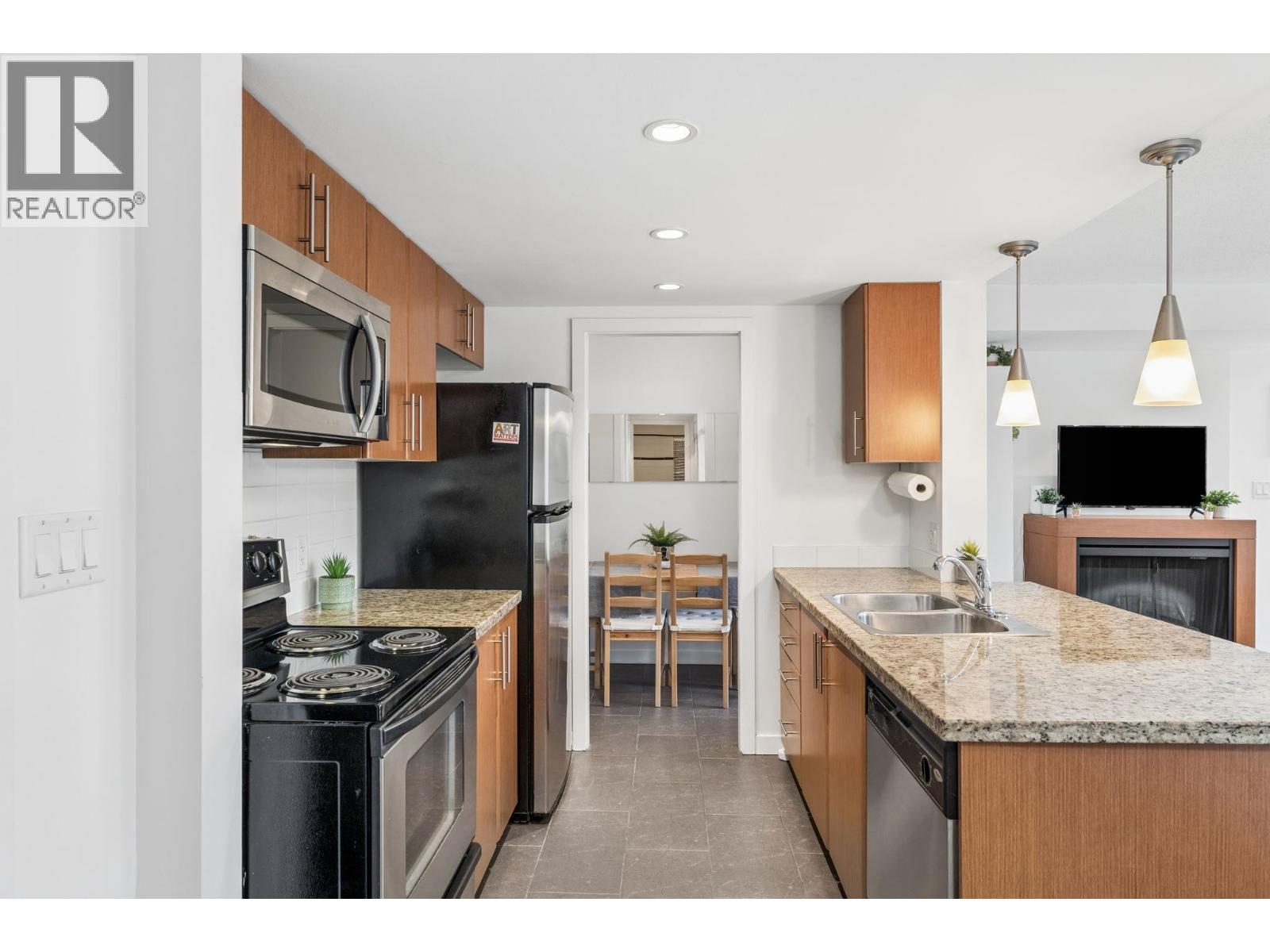 612 618 Abbott Street, Vancouver, British Columbia  V6B 0B9 - Photo 4 - R3107163