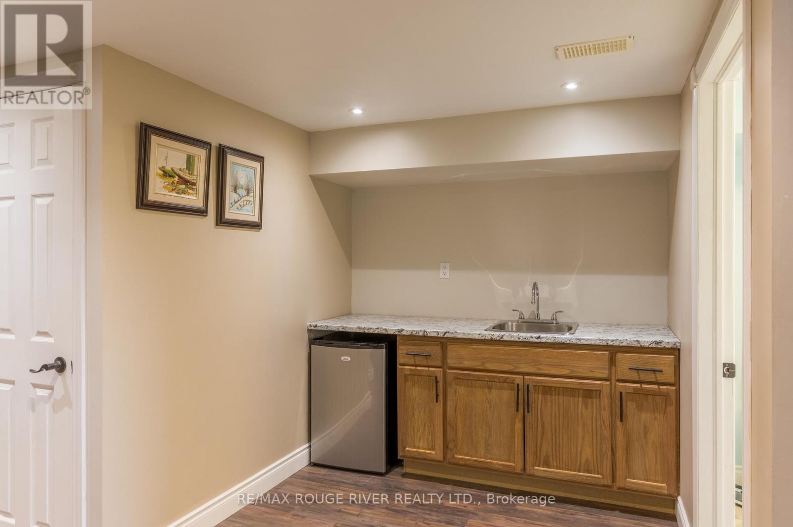 39 Bay St Street W, Trent Hills, Ontario  K0L 1Y0 - Photo 38 - X12996142