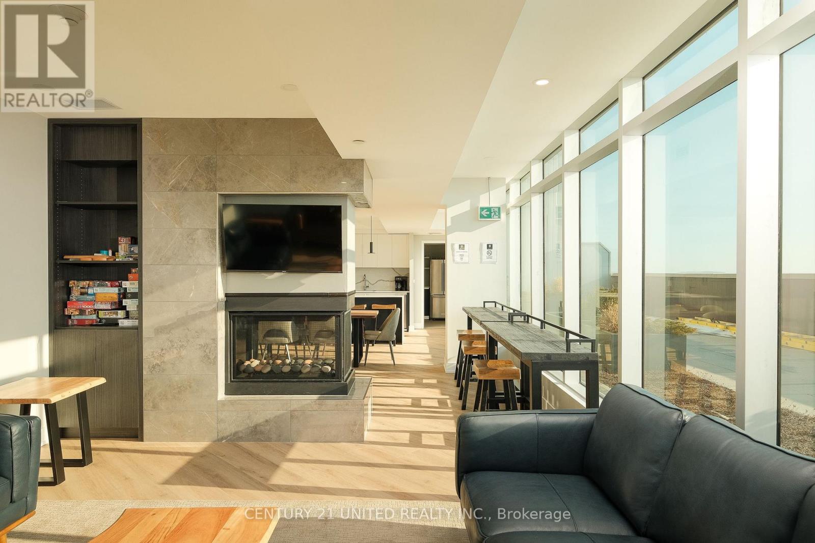 610 - 195 Hunter Street E, Peterborough, Ontario K9H 0K6 - Photo 32 - X12996282