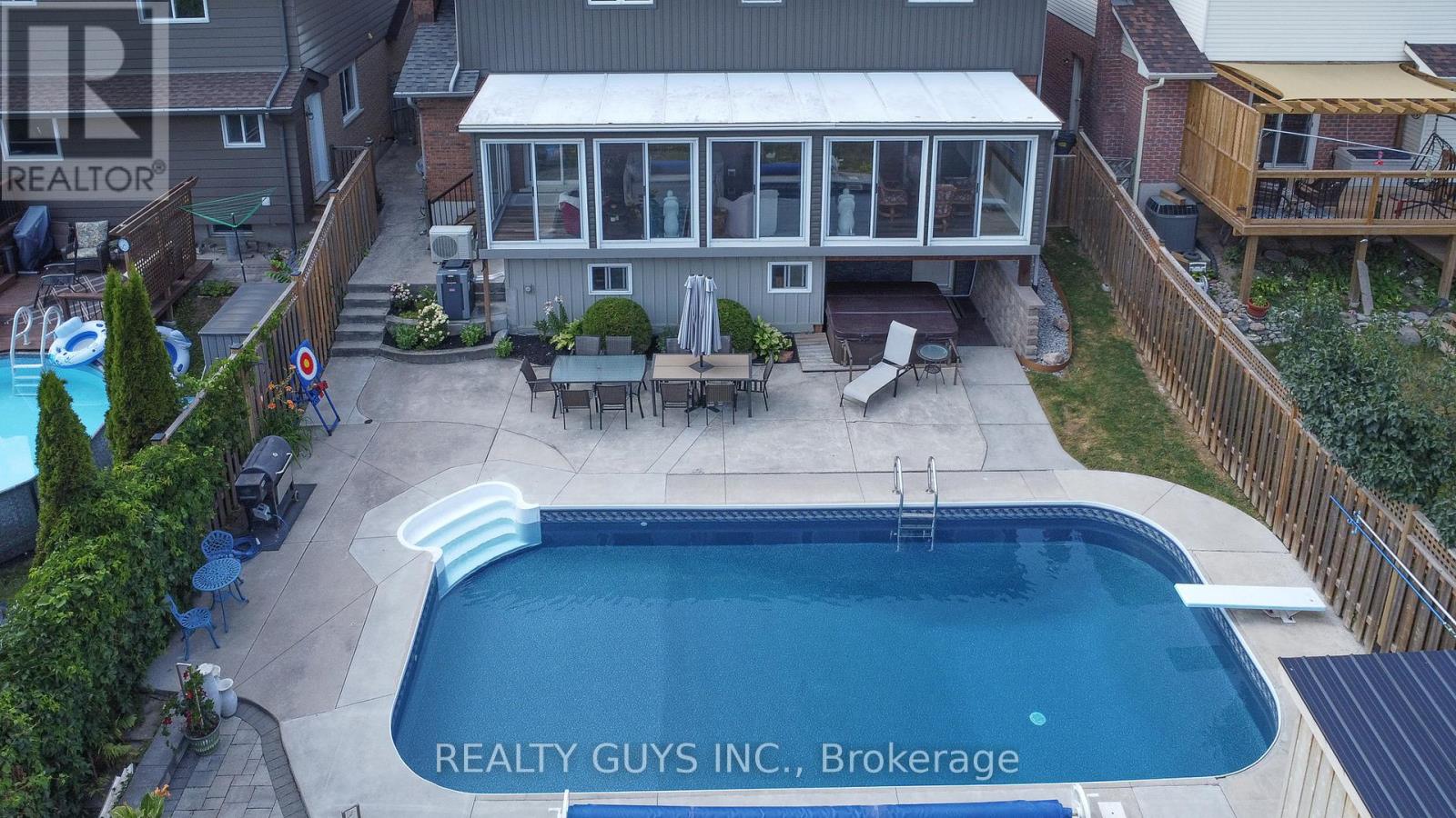 2515 Farmcrest Avenue, Peterborough, Ontario  K9L 1R8 - Photo 11 - X12996306