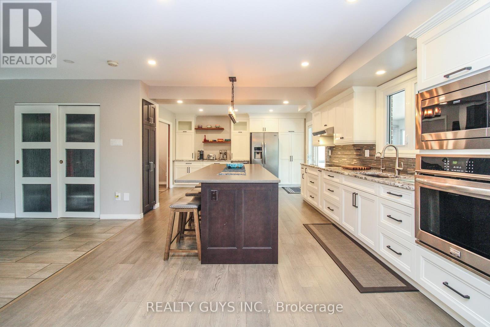 2515 Farmcrest Avenue, Peterborough, Ontario  K9L 1R8 - Photo 21 - X12996306