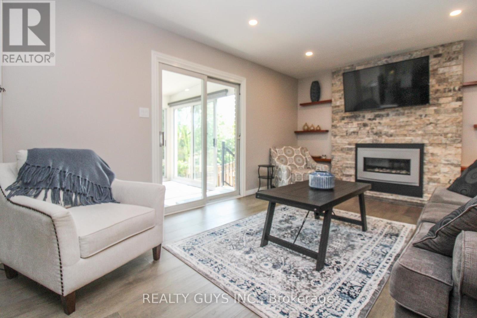 2515 Farmcrest Avenue, Peterborough, Ontario  K9L 1R8 - Photo 26 - X12996306