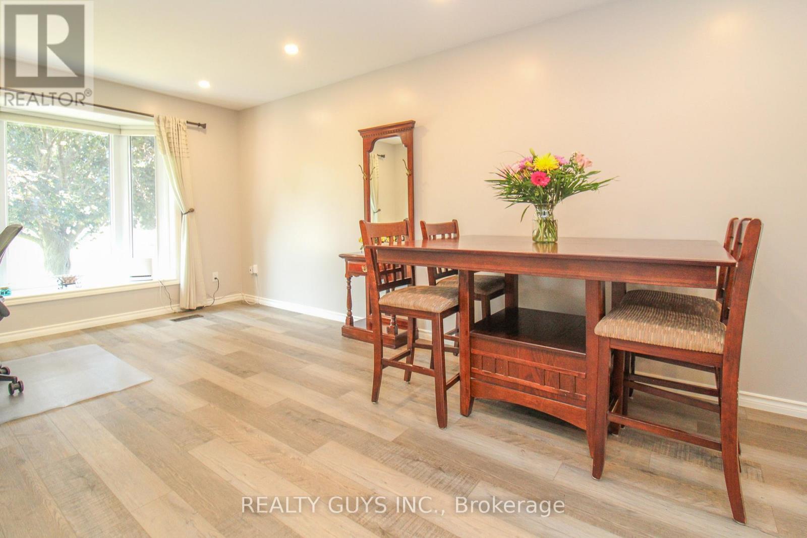 2515 Farmcrest Avenue, Peterborough, Ontario  K9L 1R8 - Photo 33 - X12996306