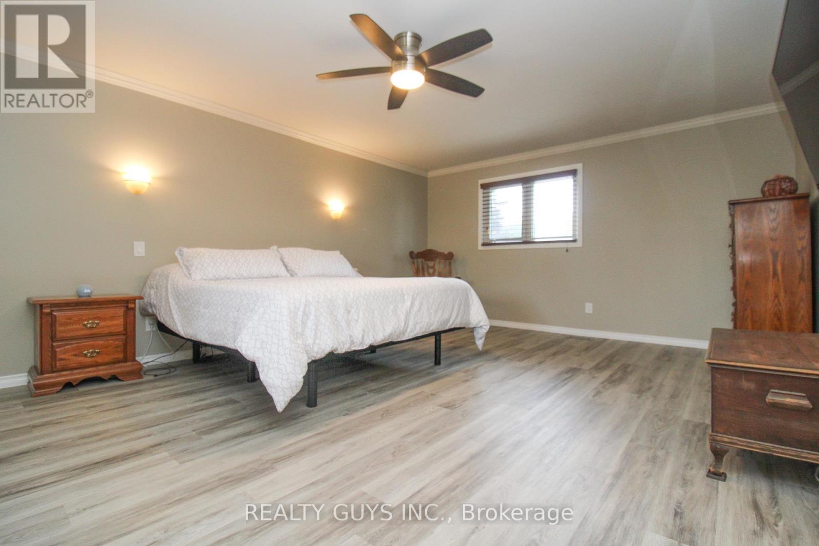 2515 Farmcrest Avenue, Peterborough, Ontario  K9L 1R8 - Photo 36 - X12996306