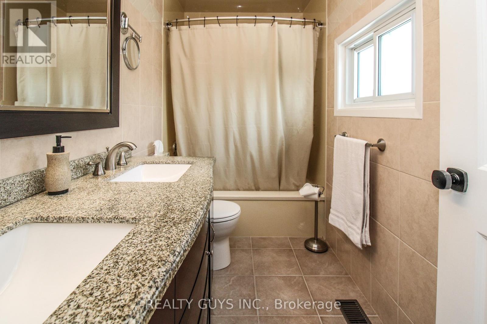 2515 Farmcrest Avenue, Peterborough, Ontario  K9L 1R8 - Photo 39 - X12996306