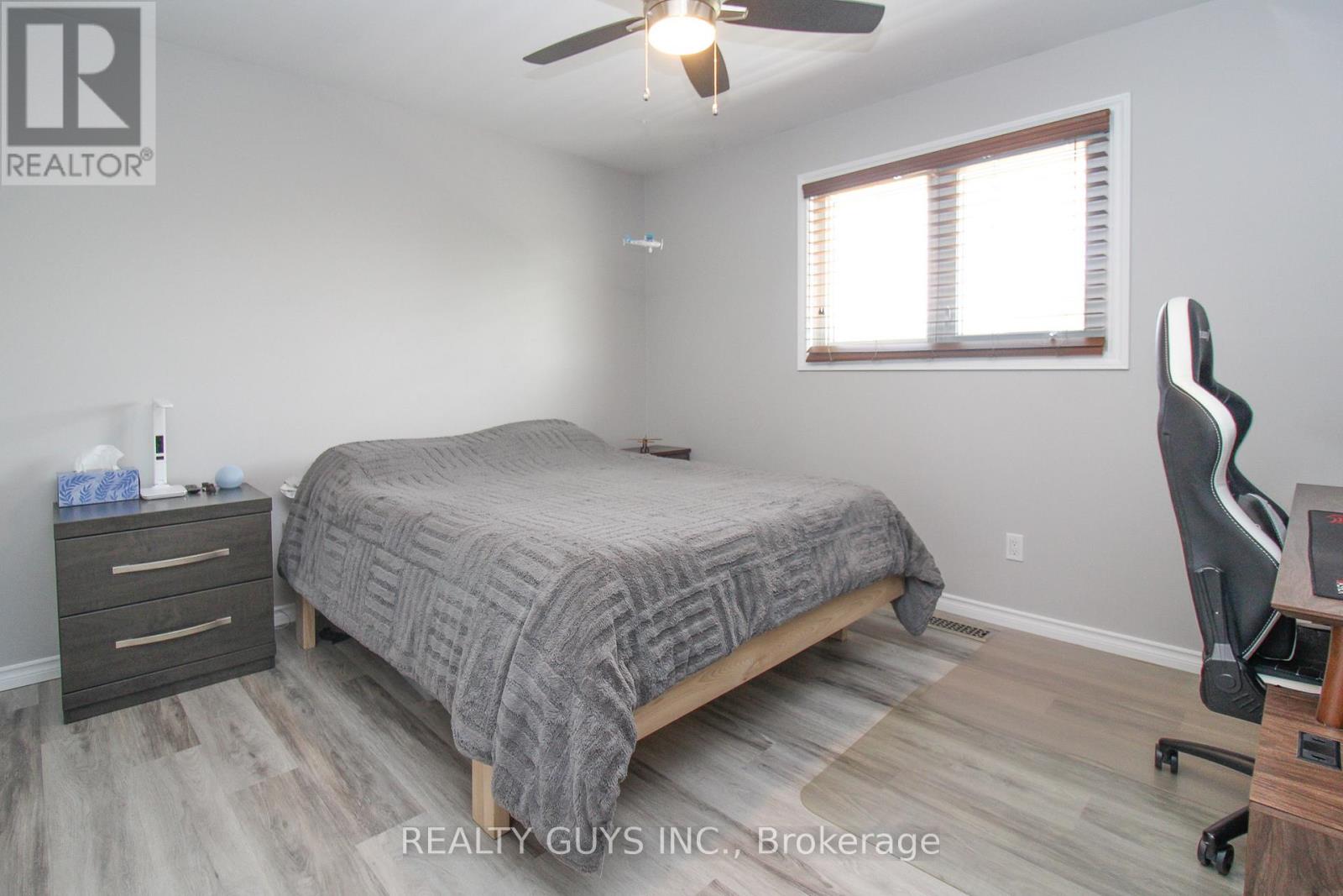 2515 Farmcrest Avenue, Peterborough, Ontario  K9L 1R8 - Photo 42 - X12996306