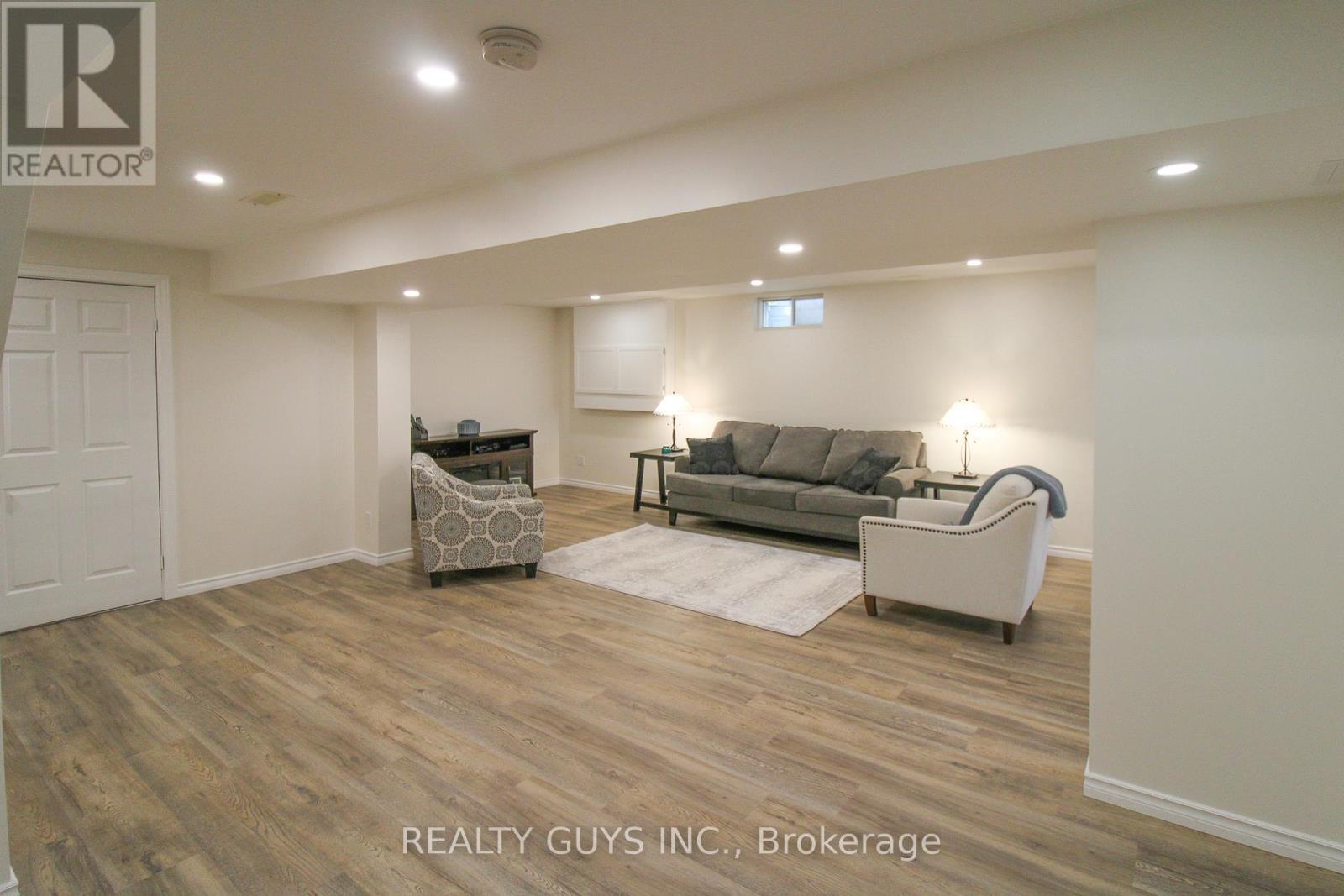 2515 Farmcrest Avenue, Peterborough, Ontario  K9L 1R8 - Photo 46 - X12996306