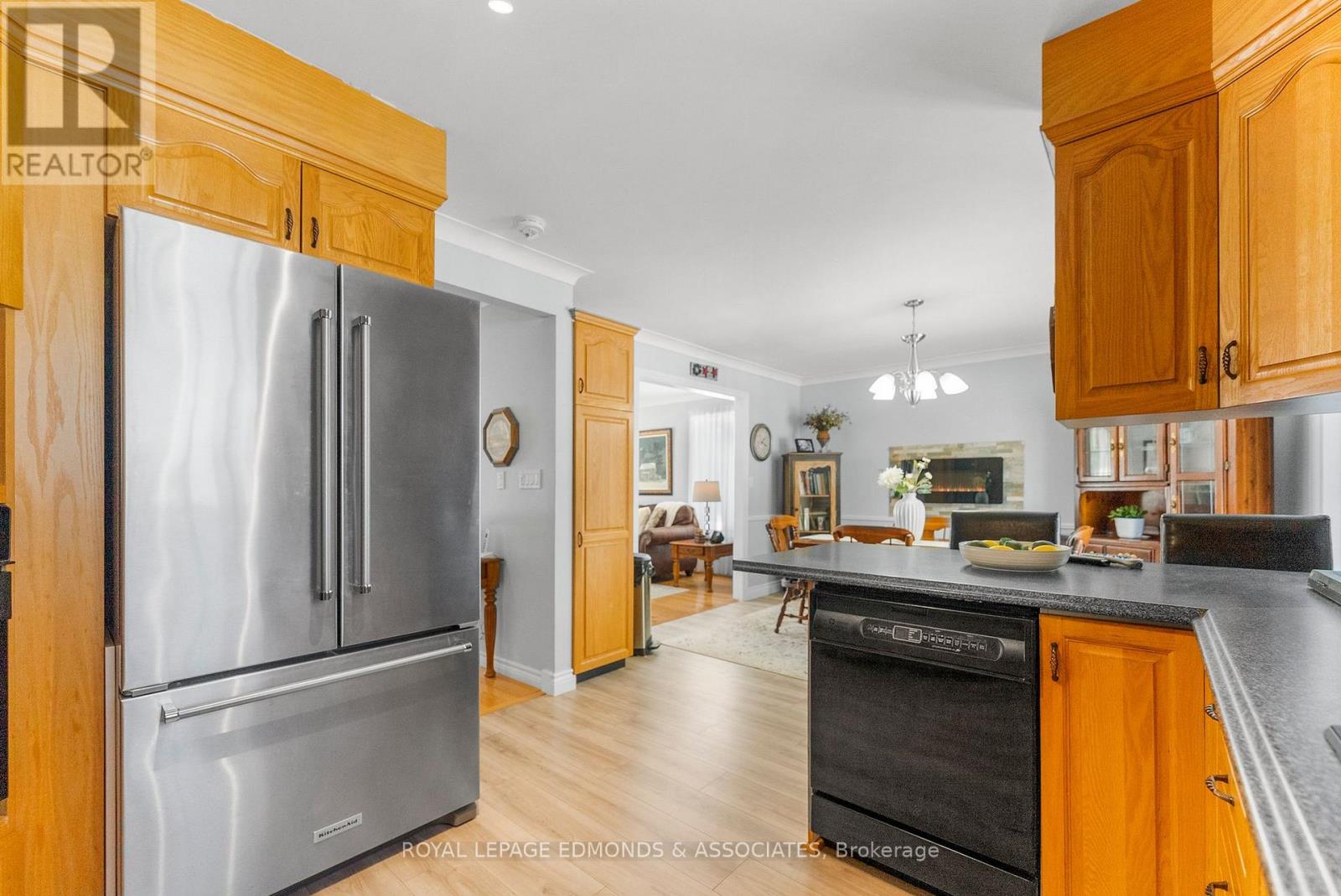 768 Airport Road, Petawawa, Ontario K8A 6W7 - Photo 12 - X12973286