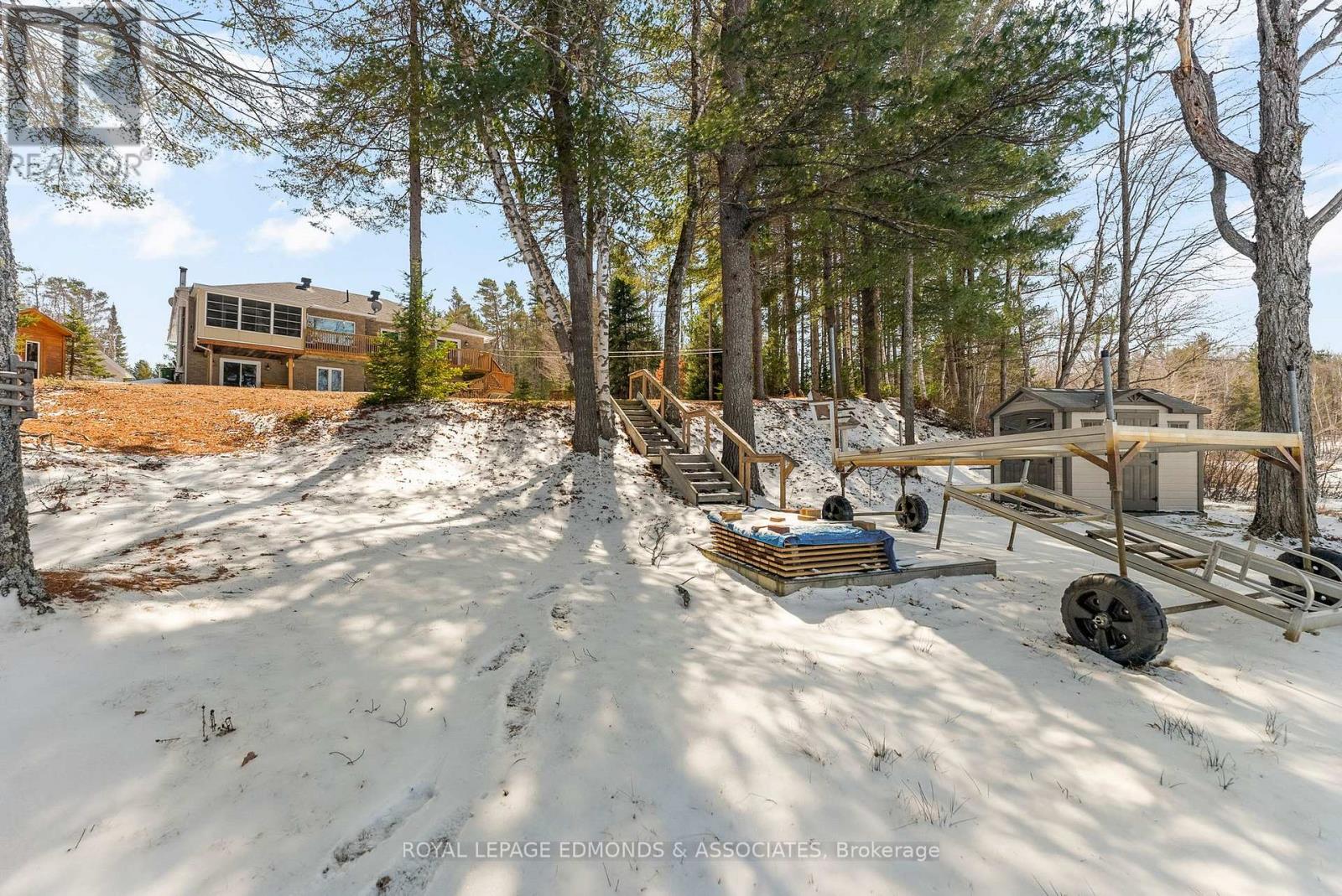 768 Airport Road, Petawawa, Ontario K8A 6W7 - Photo 38 - X12973286