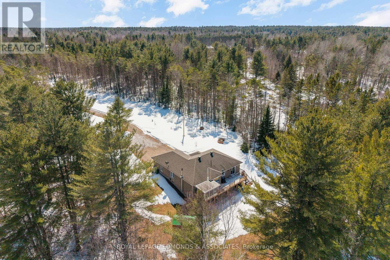 768 Airport Road, Petawawa, Ontario K8A 6W7 - Photo 46 - X12973286