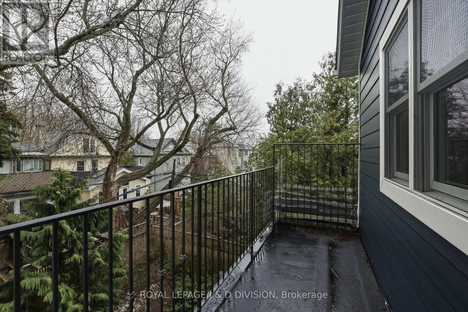 85 Wheeler Avenue, Toronto, Ontario  M4L 3V3 - Photo 17 - E12995890