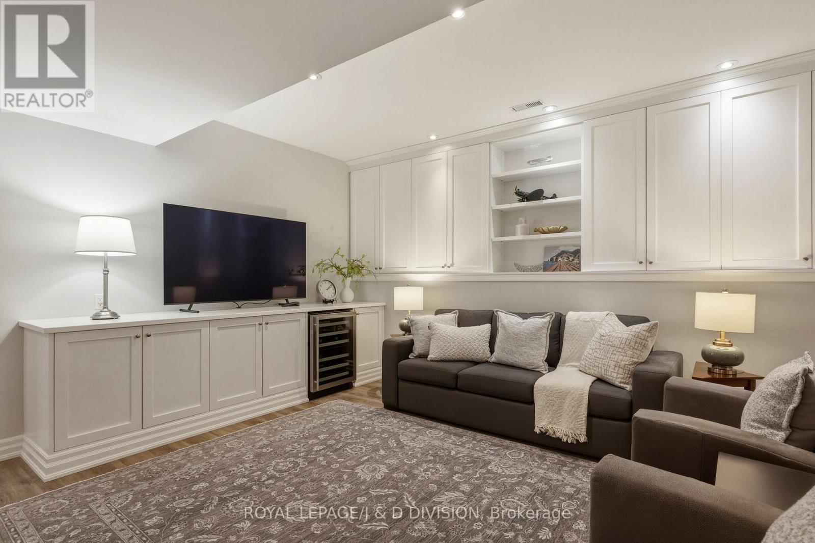 85 Wheeler Avenue, Toronto, Ontario  M4L 3V3 - Photo 29 - E12995890