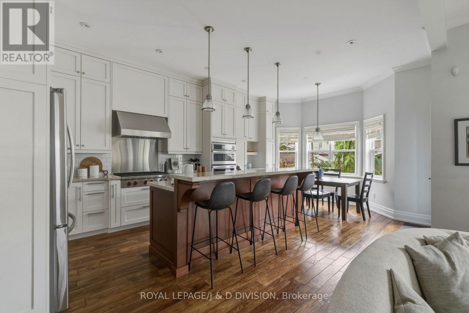 85 Wheeler Avenue, Toronto, Ontario  M4L 3V3 - Photo 8 - E12995890