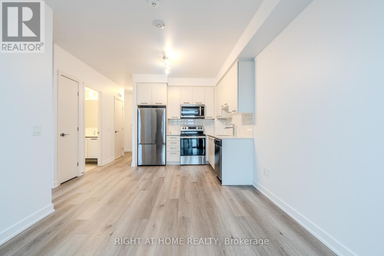 1709 - 385 Winston Road, Grimsby, Ontario  L3M 0J3 - Photo 5 - X12793914