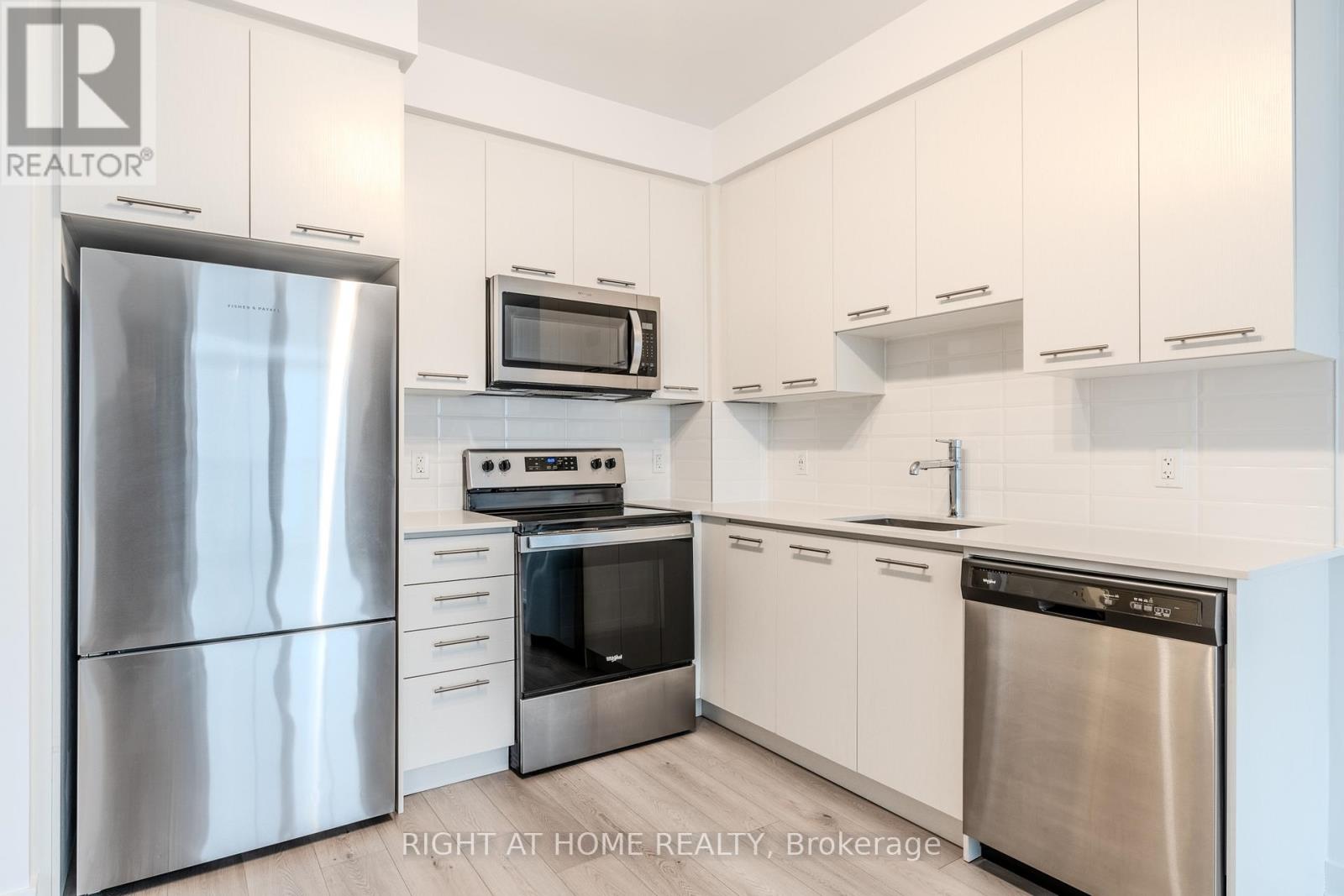 1709 - 385 Winston Road, Grimsby, Ontario  L3M 0J3 - Photo 8 - X12793914