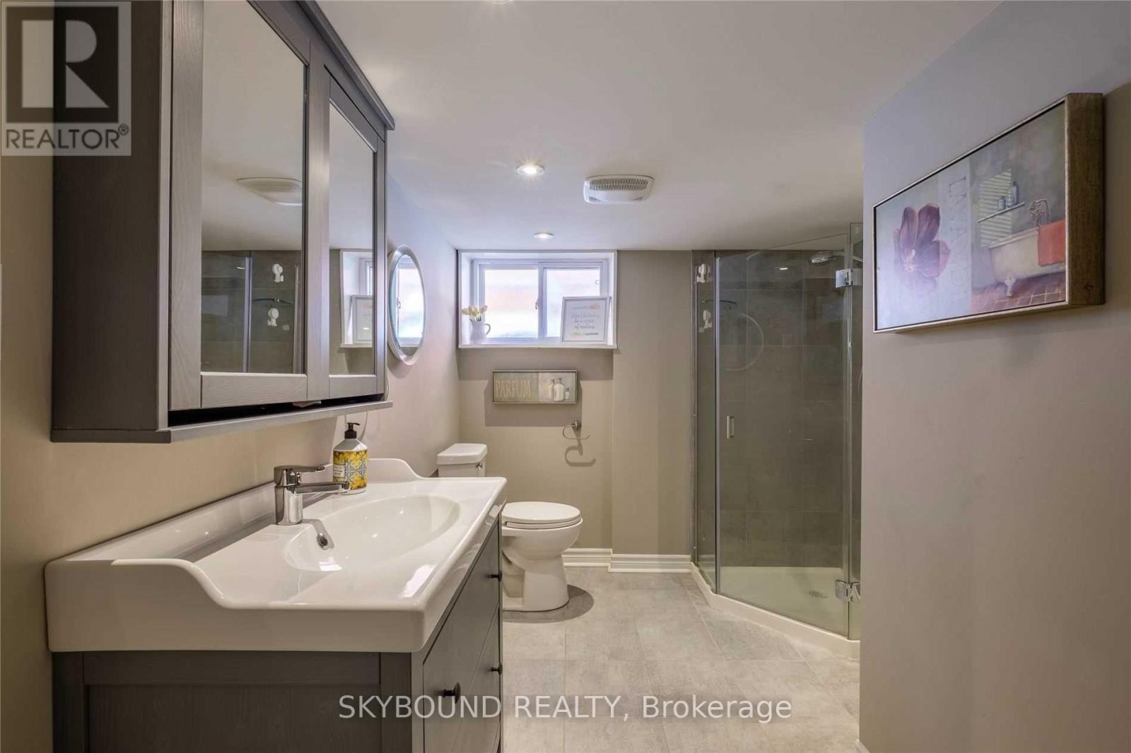 28 East 39th Street, Hamilton, Ontario  L8V 4H1 - Photo 17 - X12995182