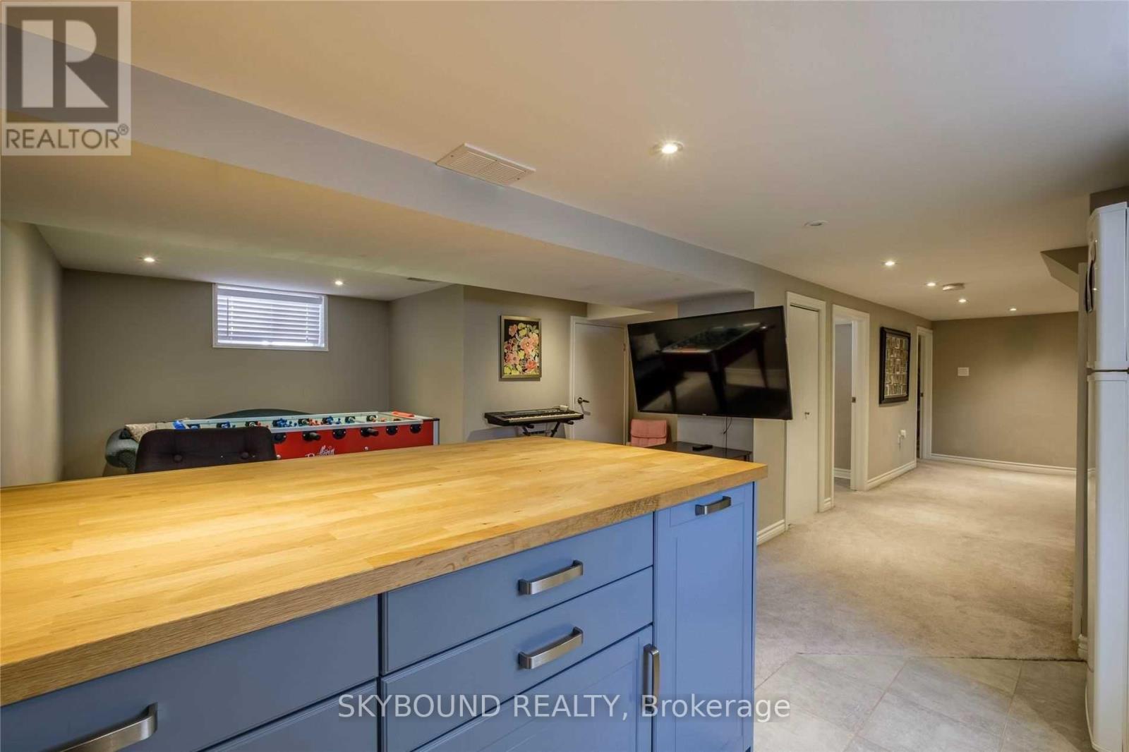 28 East 39th Street, Hamilton, Ontario  L8V 4H1 - Photo 18 - X12995182