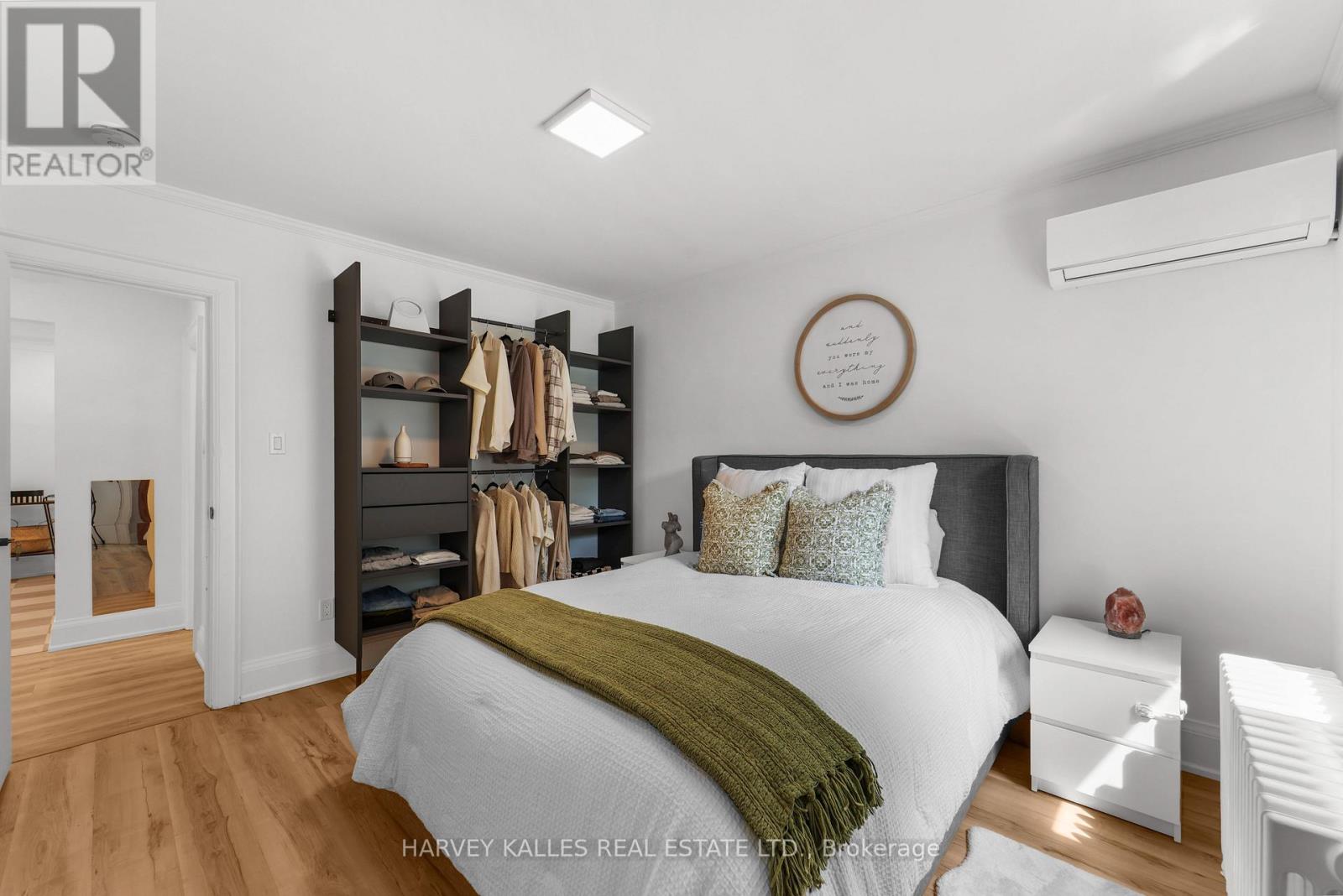 243 Northcliffe Boulevard, Toronto, Ontario  M6E 3K8 - Photo 13 - C12995810