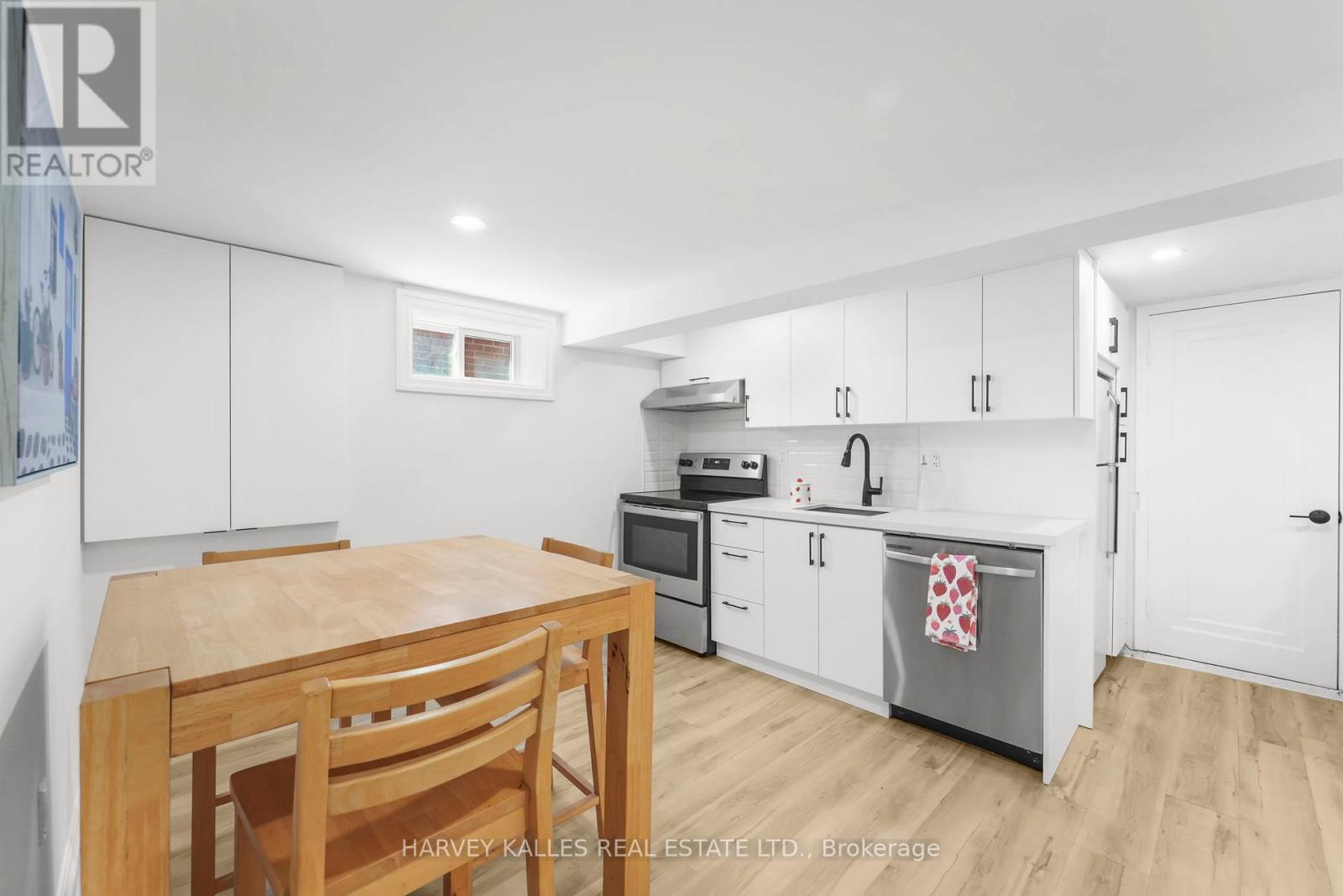 243 Northcliffe Boulevard, Toronto, Ontario  M6E 3K8 - Photo 20 - C12995810