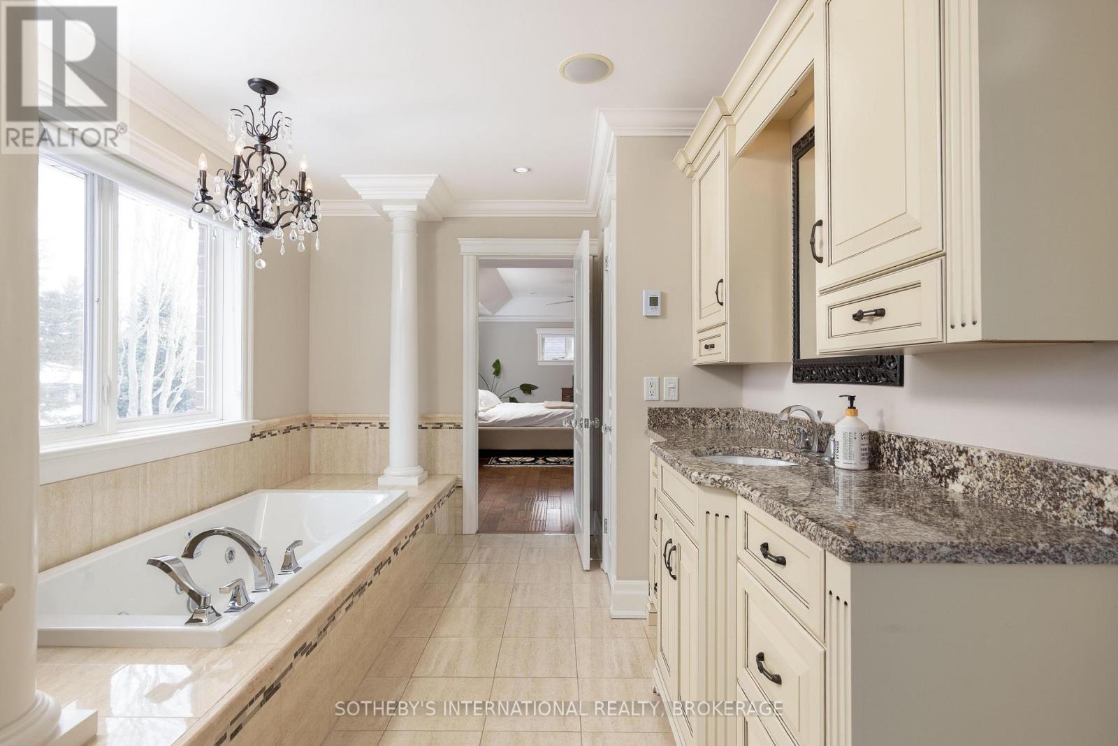 17 Rhodes Court, Pelham, Ontario  L0S 1E4 - Photo 25 - X12826476