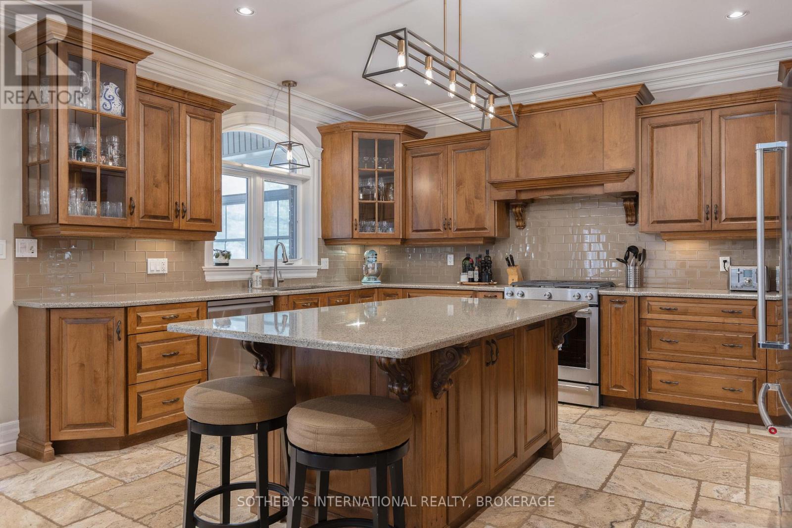 17 Rhodes Court, Pelham, Ontario  L0S 1E4 - Photo 14 - X12826476