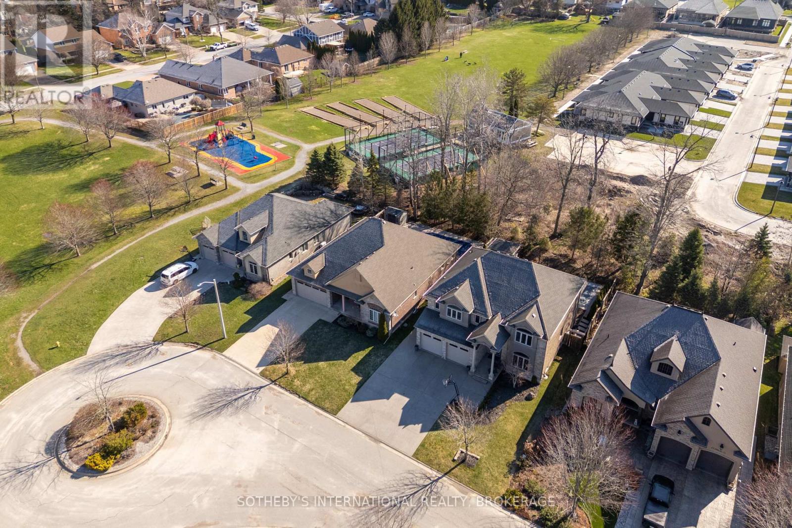 17 Rhodes Court, Pelham, Ontario  L0S 1E4 - Photo 40 - X12826476